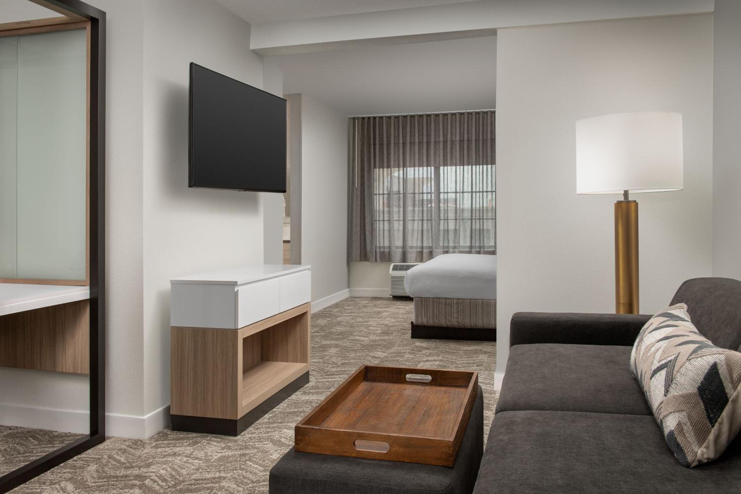 Large King Suite with Sofa Bed - Photo 1
