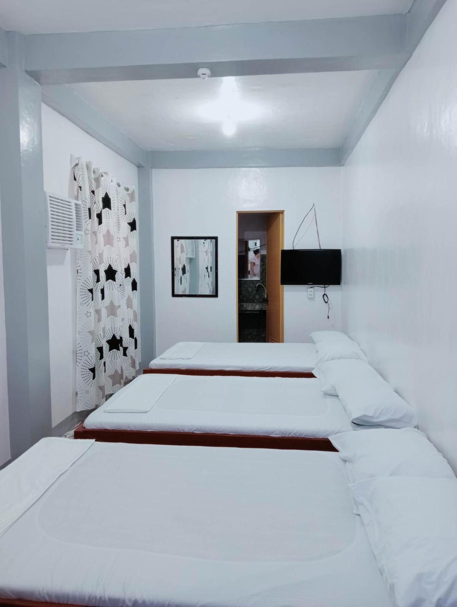 Family Room with Private Bathroom - Photo 1