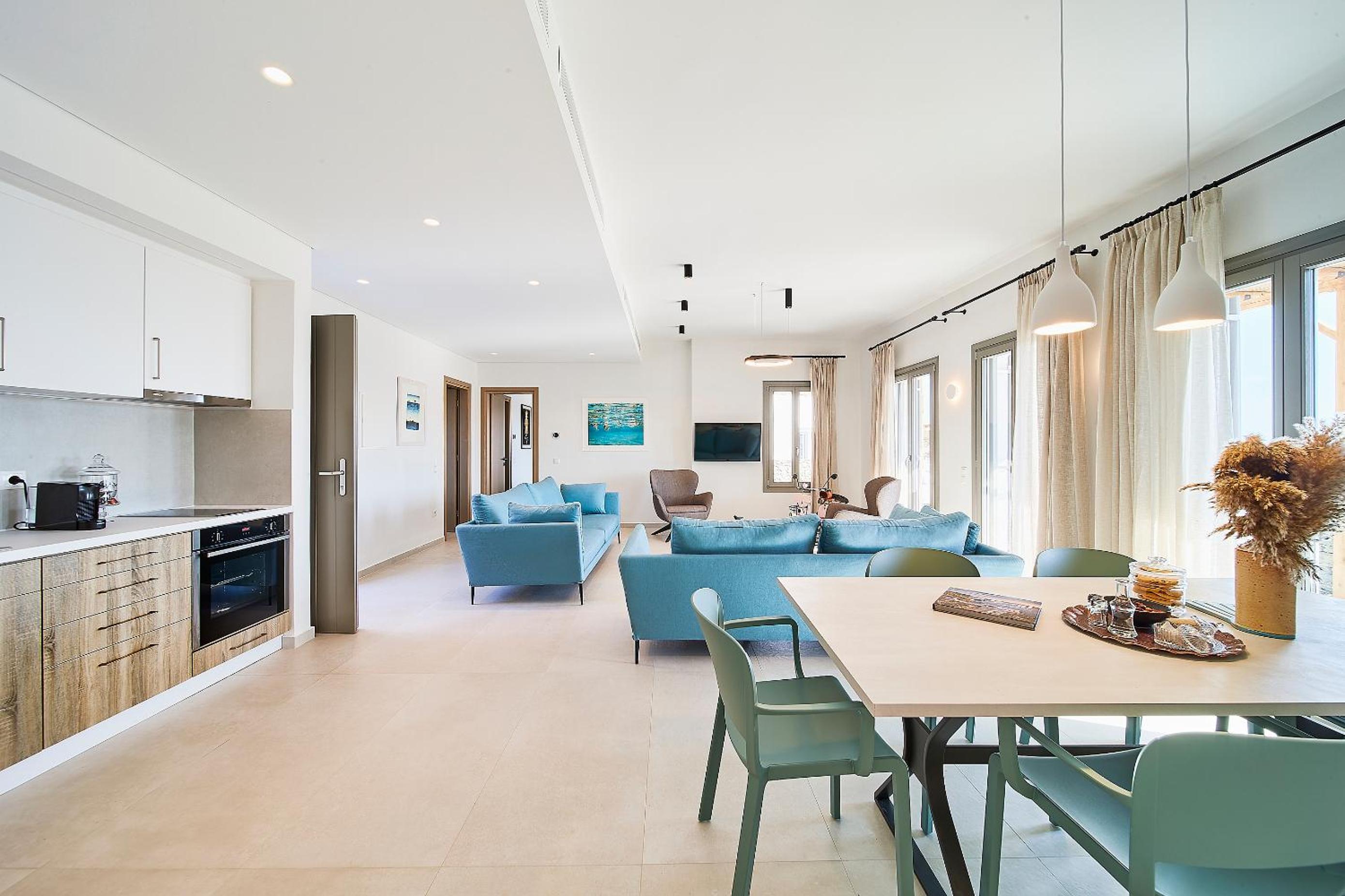 Kastro Residence