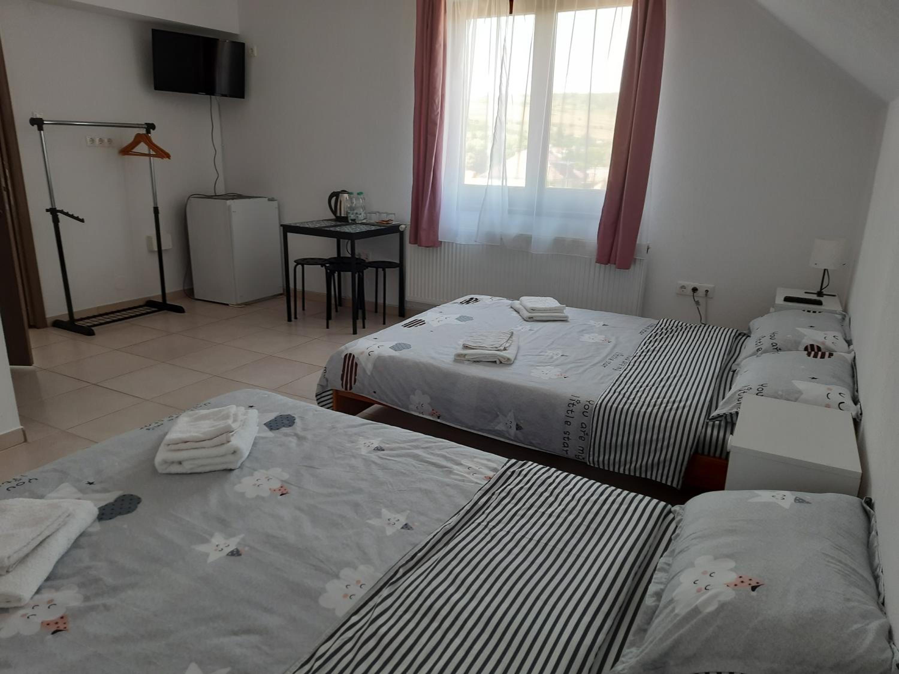 Quadruple Room with Private Bathroom