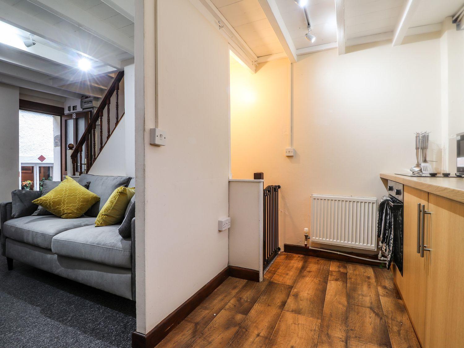 Two-Bedroom House photo 2