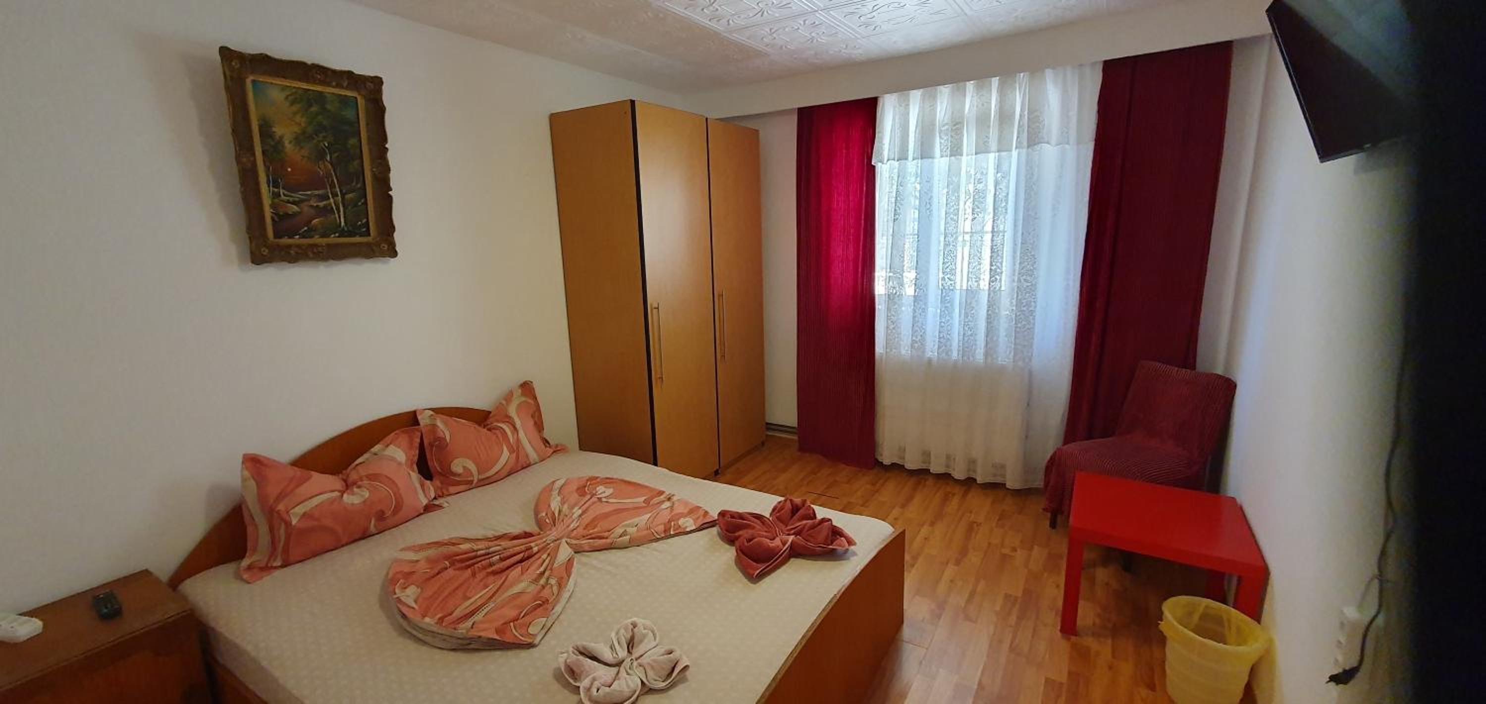 Double Room with Shared Bathroom