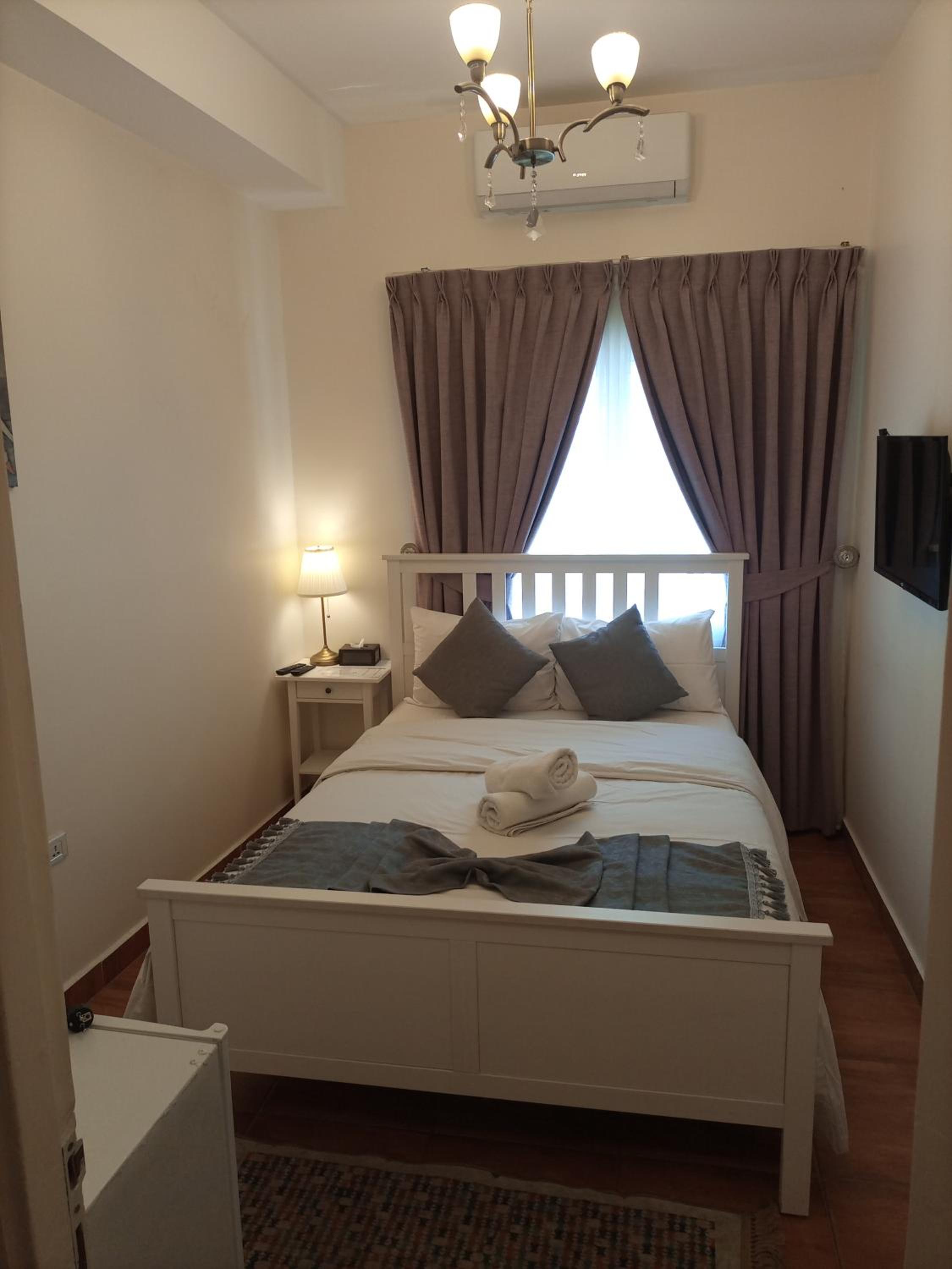 Double Room - Photo 10