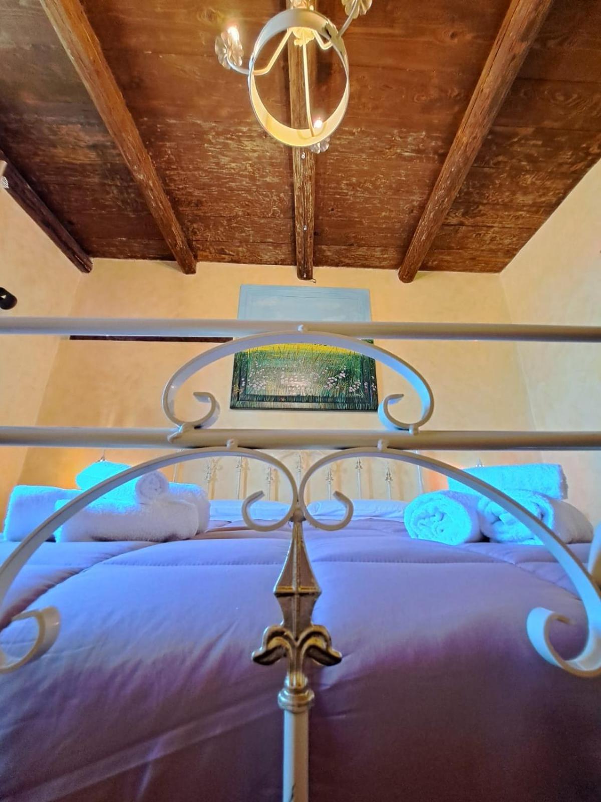 Deluxe Double or Twin Room with City View photo 2
