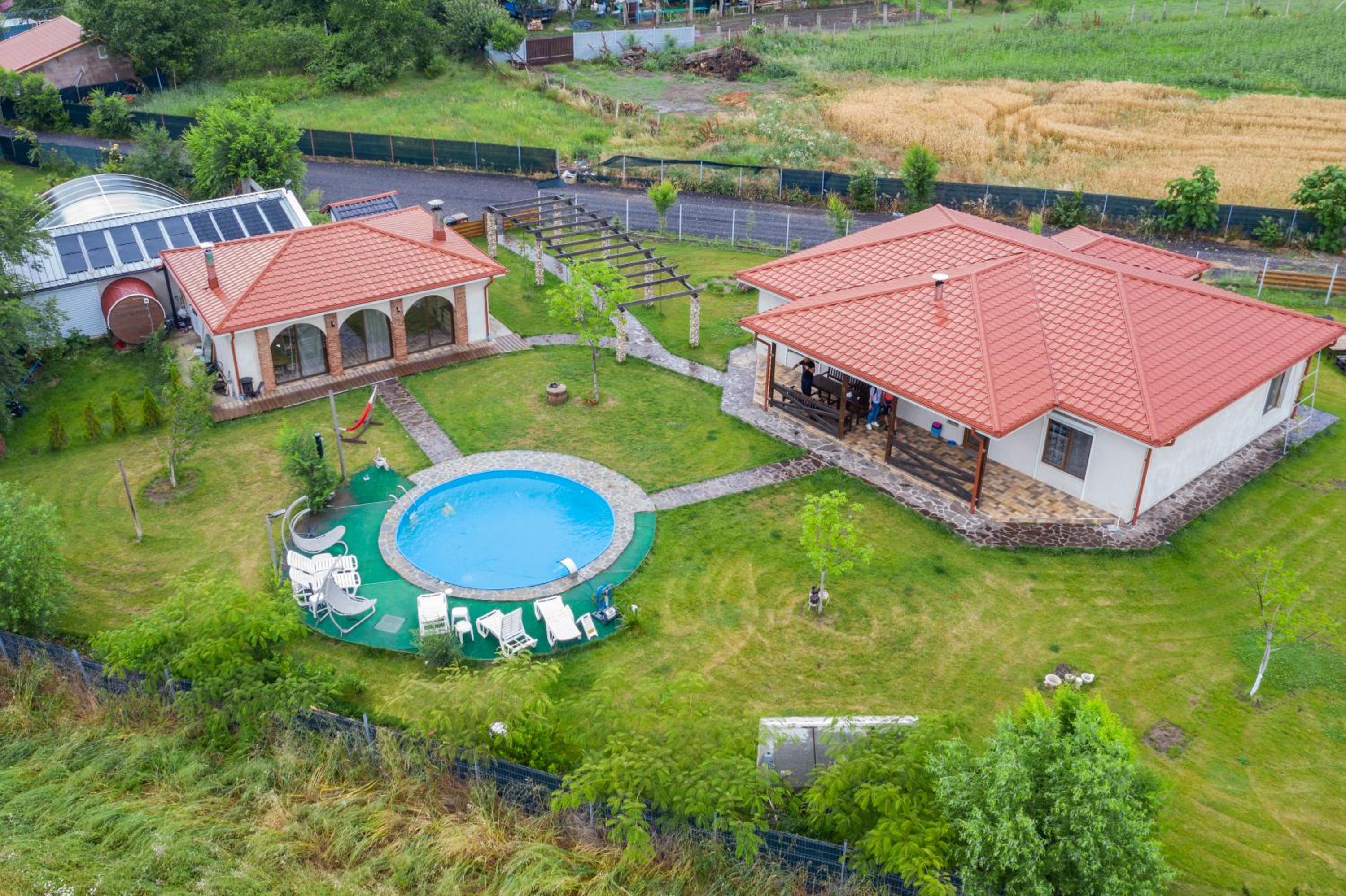 Three-Bedroom Villa photo 3