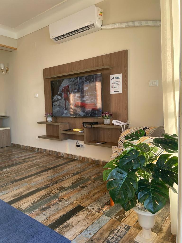 Apartment with Sea View - Photo 26