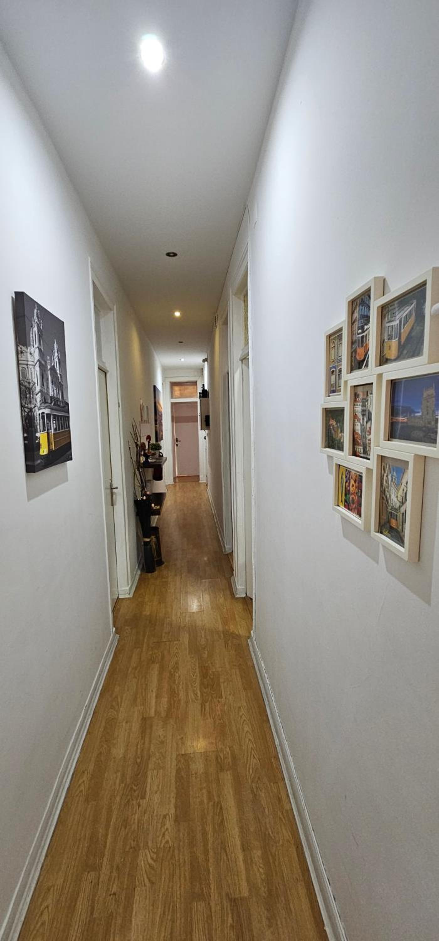 Budget Double Room - Photo 29