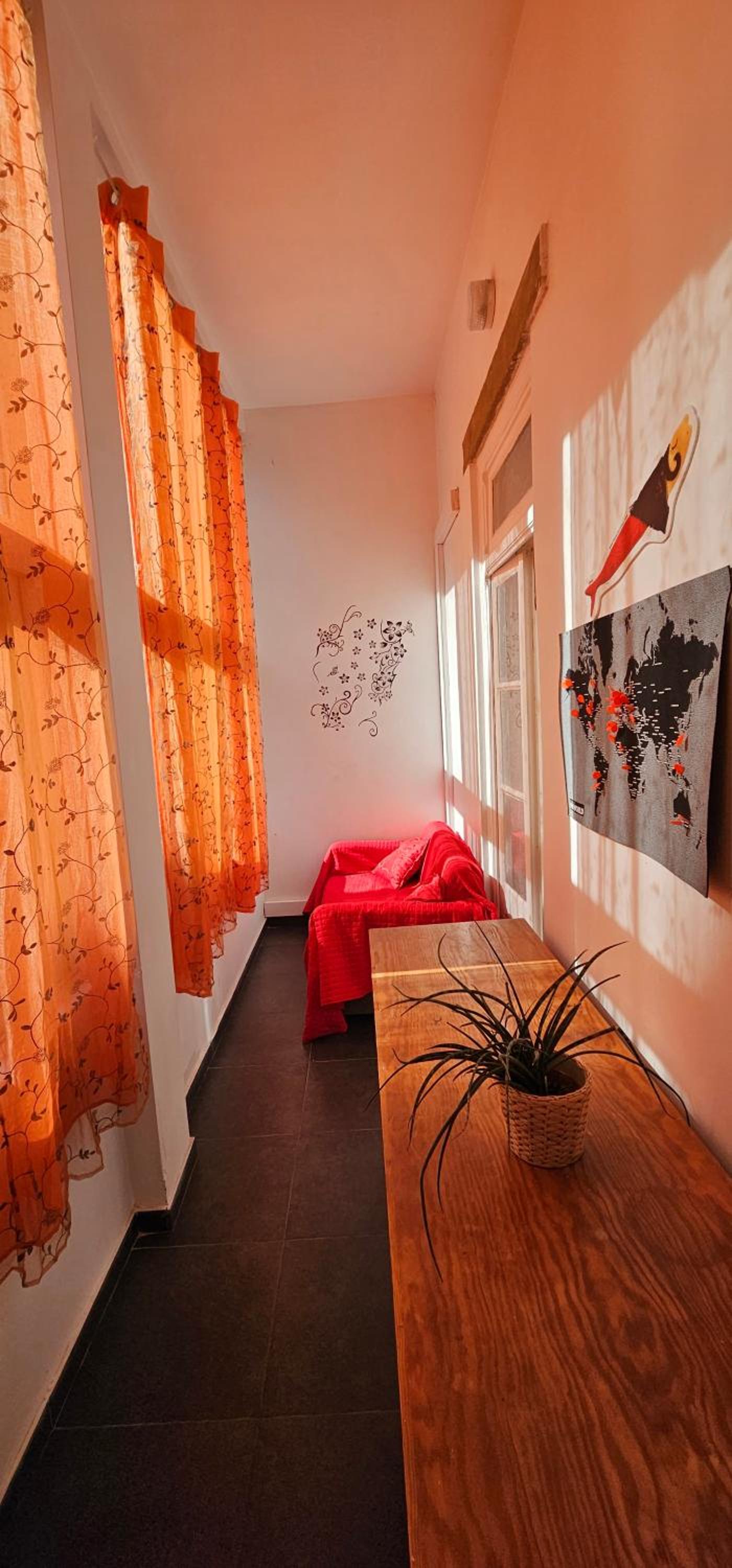 Budget Double Room - Photo 30