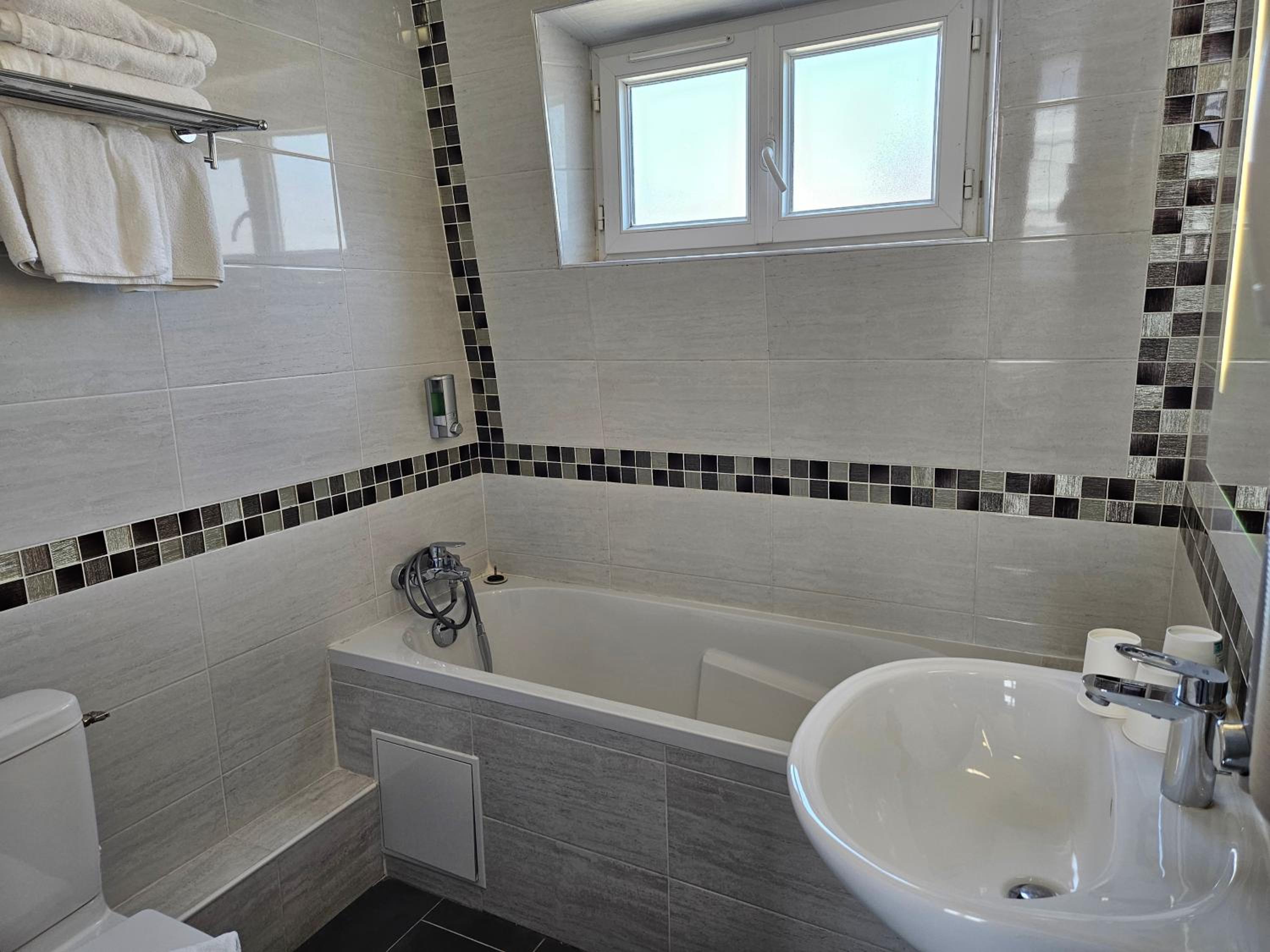 Triple Room photo 2
