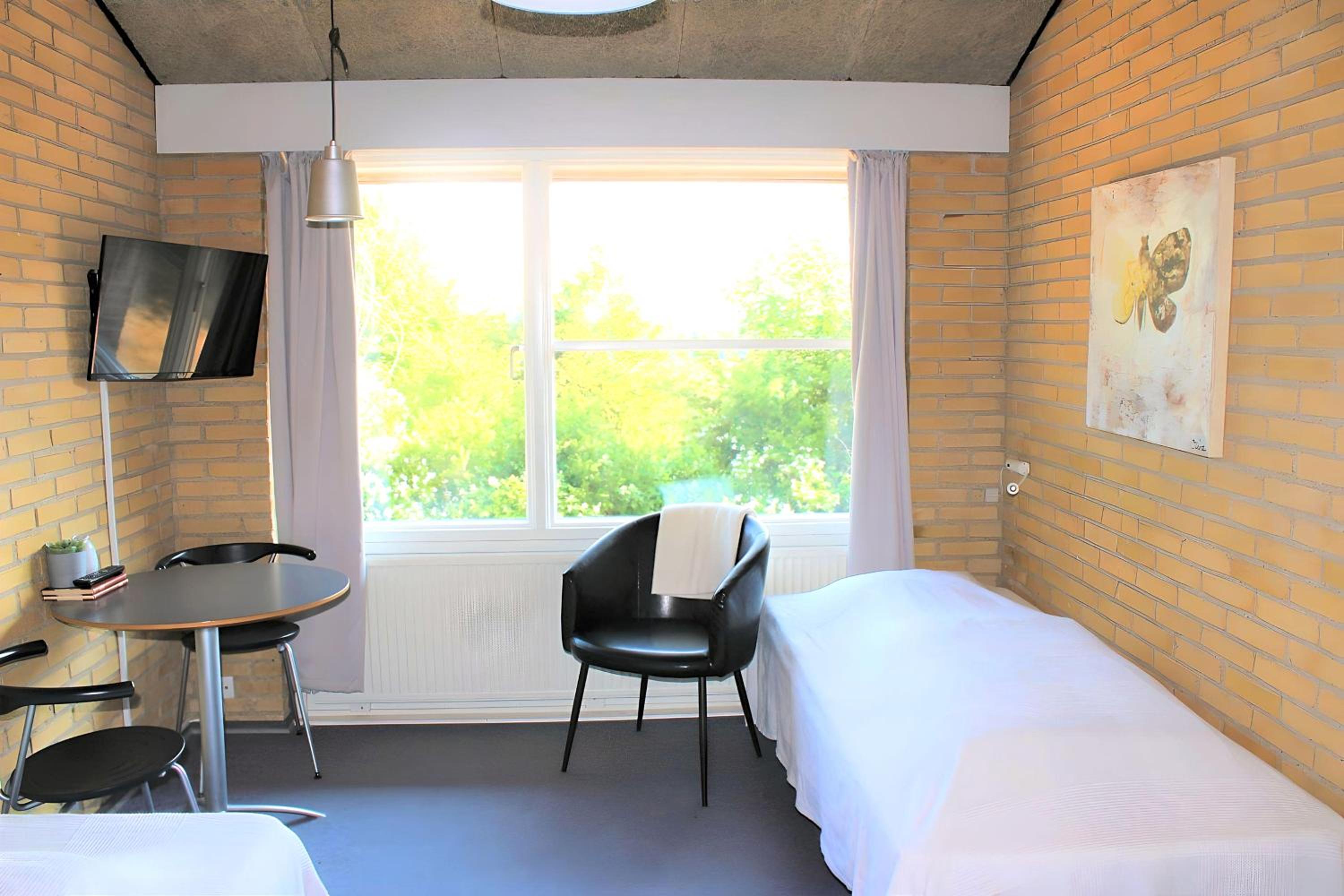 Standard Twin Room photo 2