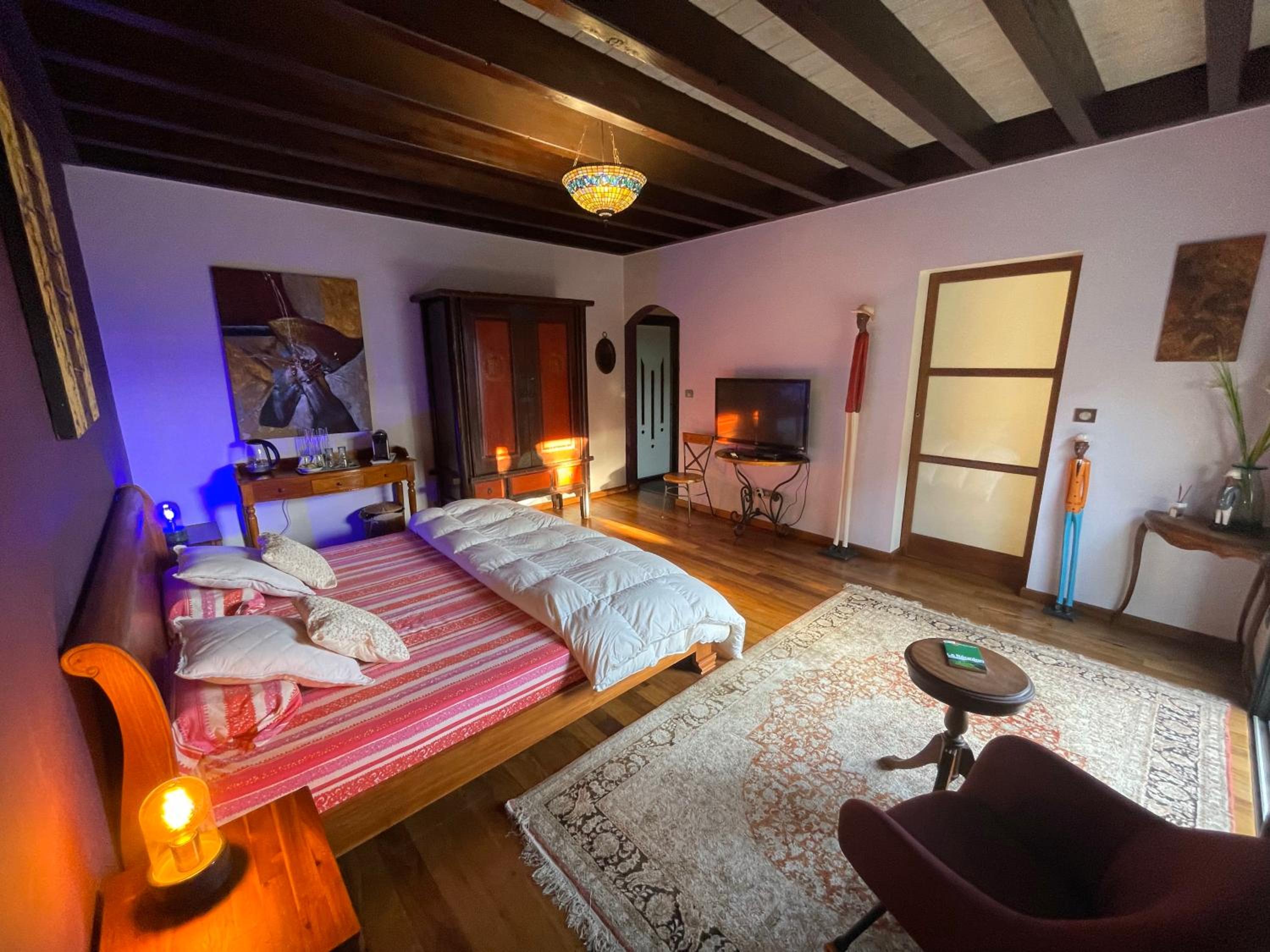 Double Room with Private Bathroom photo 3