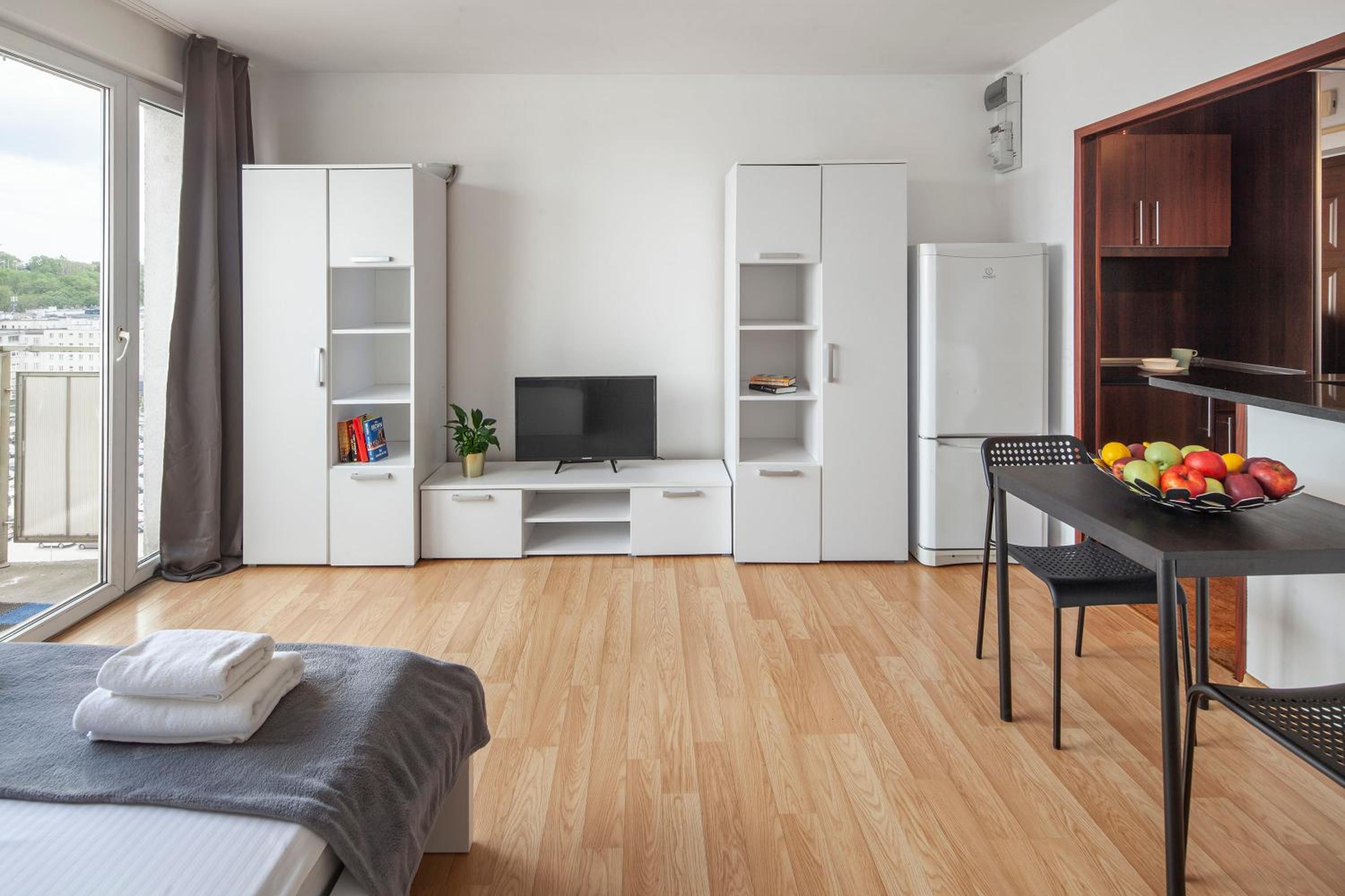 Apartment with Sea View - Photo 8