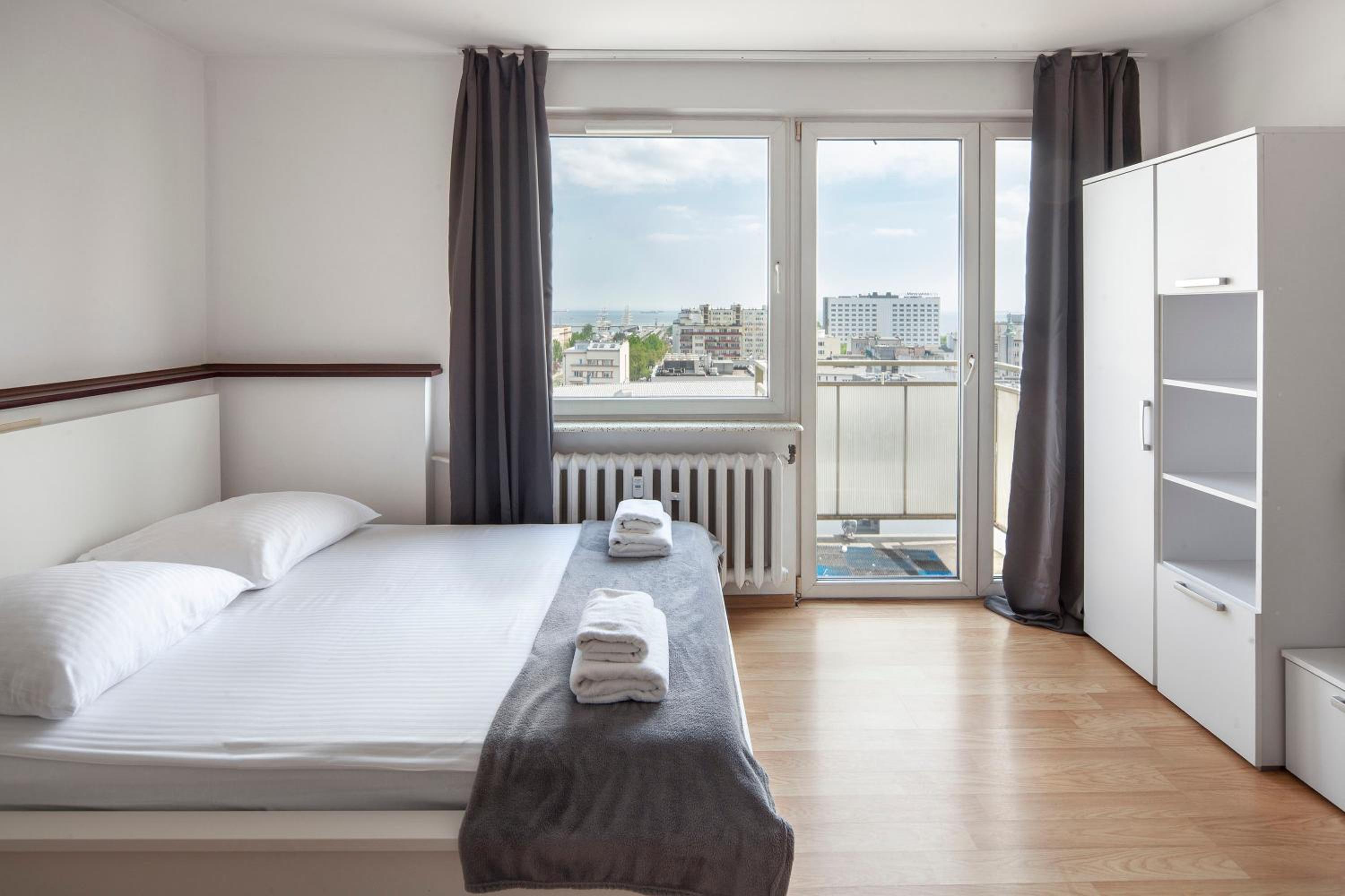 Apartment with Sea View - Photo 7