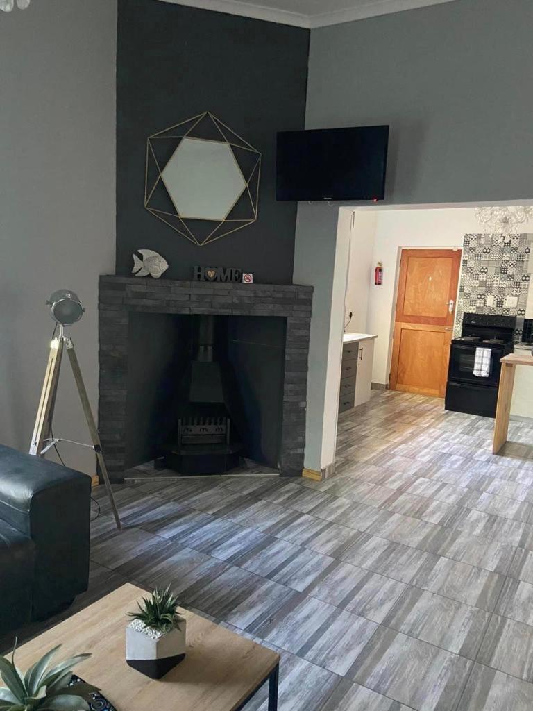 Three-Bedroom Apartment - Photo 20
