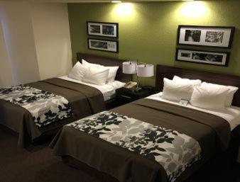 Double Room with Two Double Beds - Non-Smoking photo 1