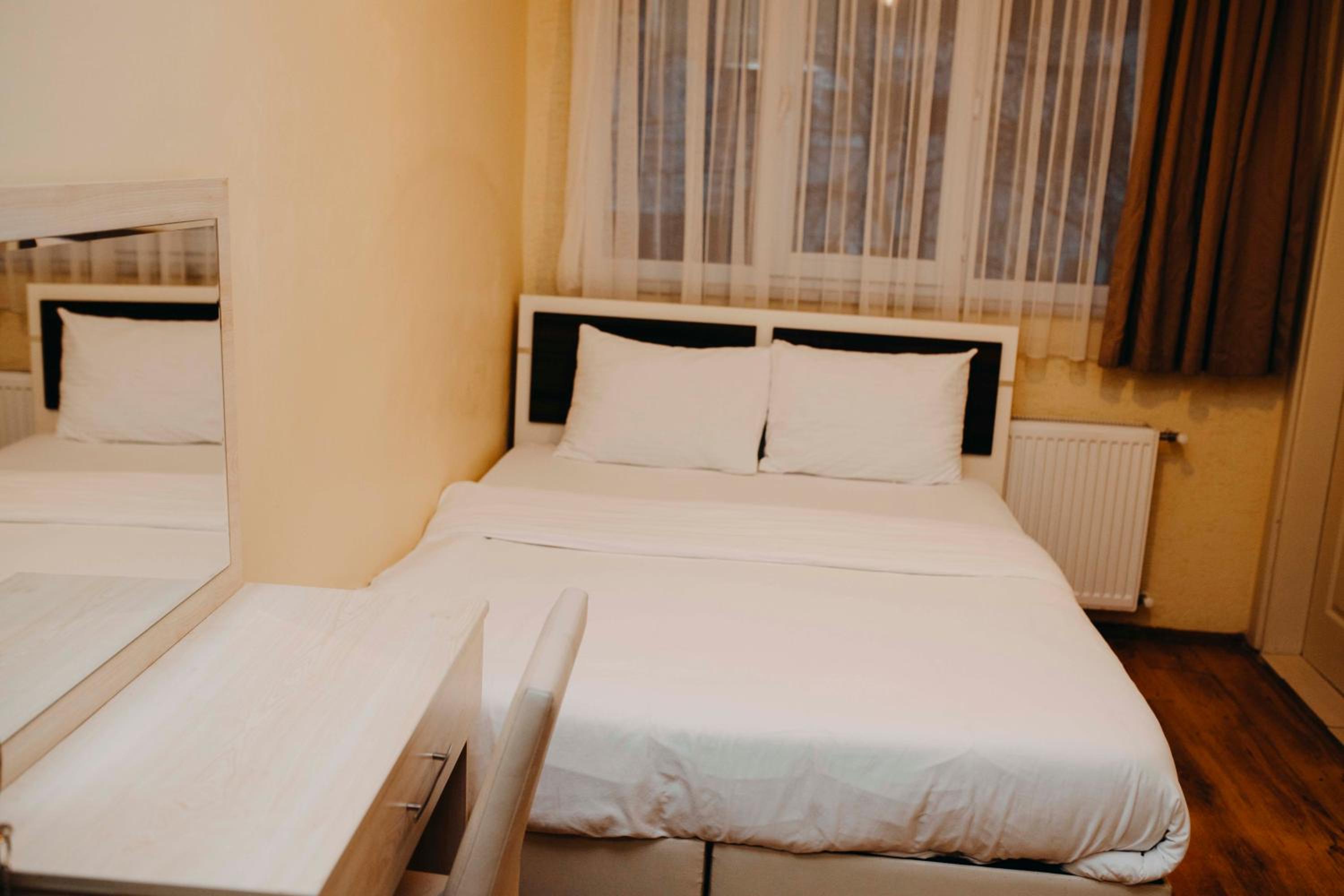 Economy Double Room photo 1