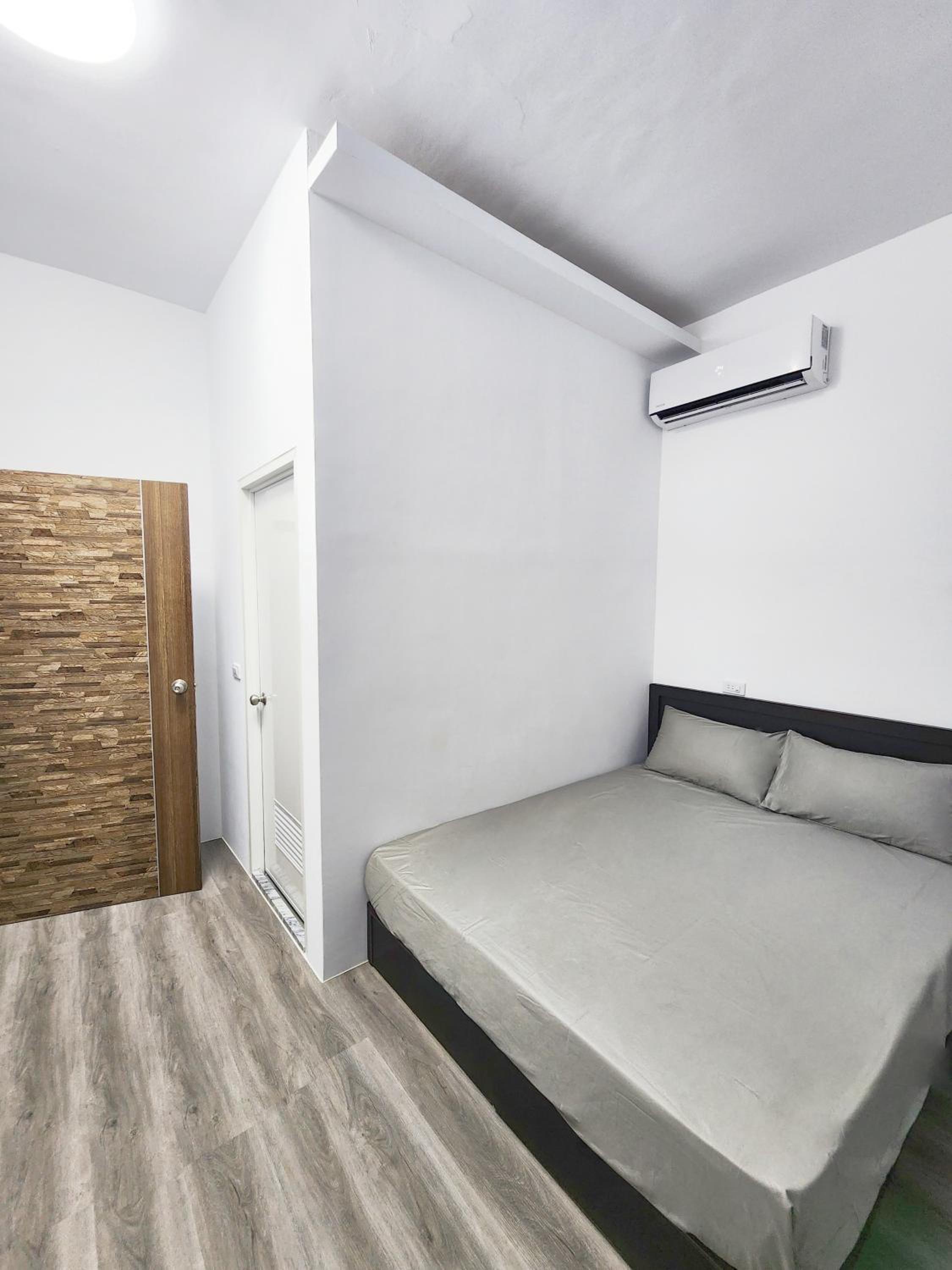 Double Room with Private Bathroom photo 1