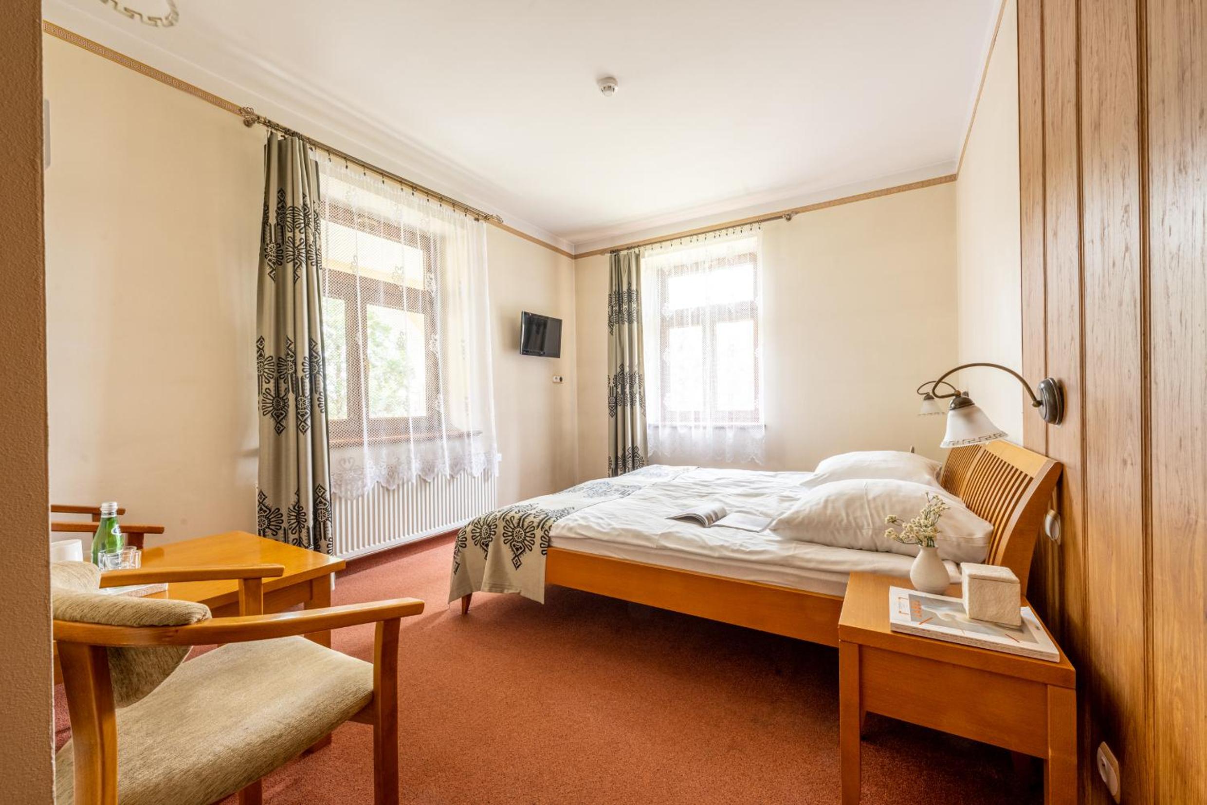 Double or Twin Room photo 1