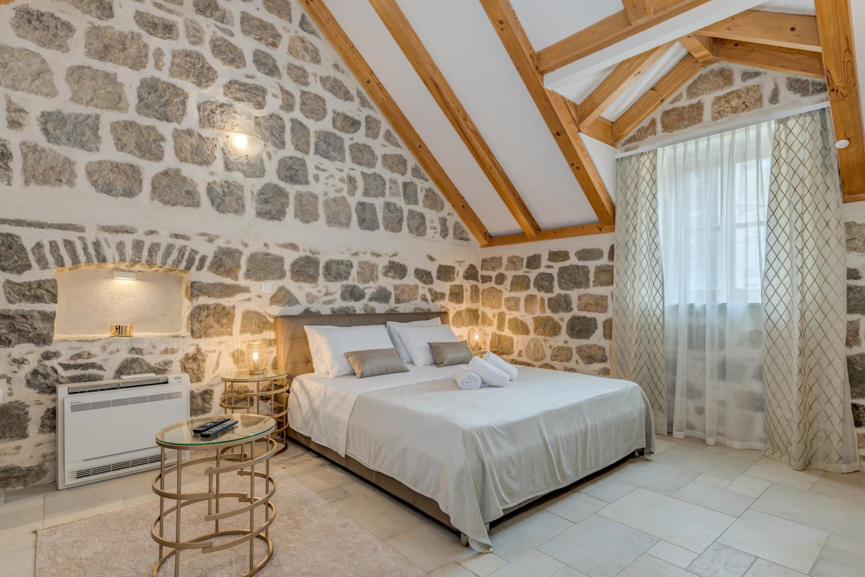 Deluxe Double Room - Photo 1