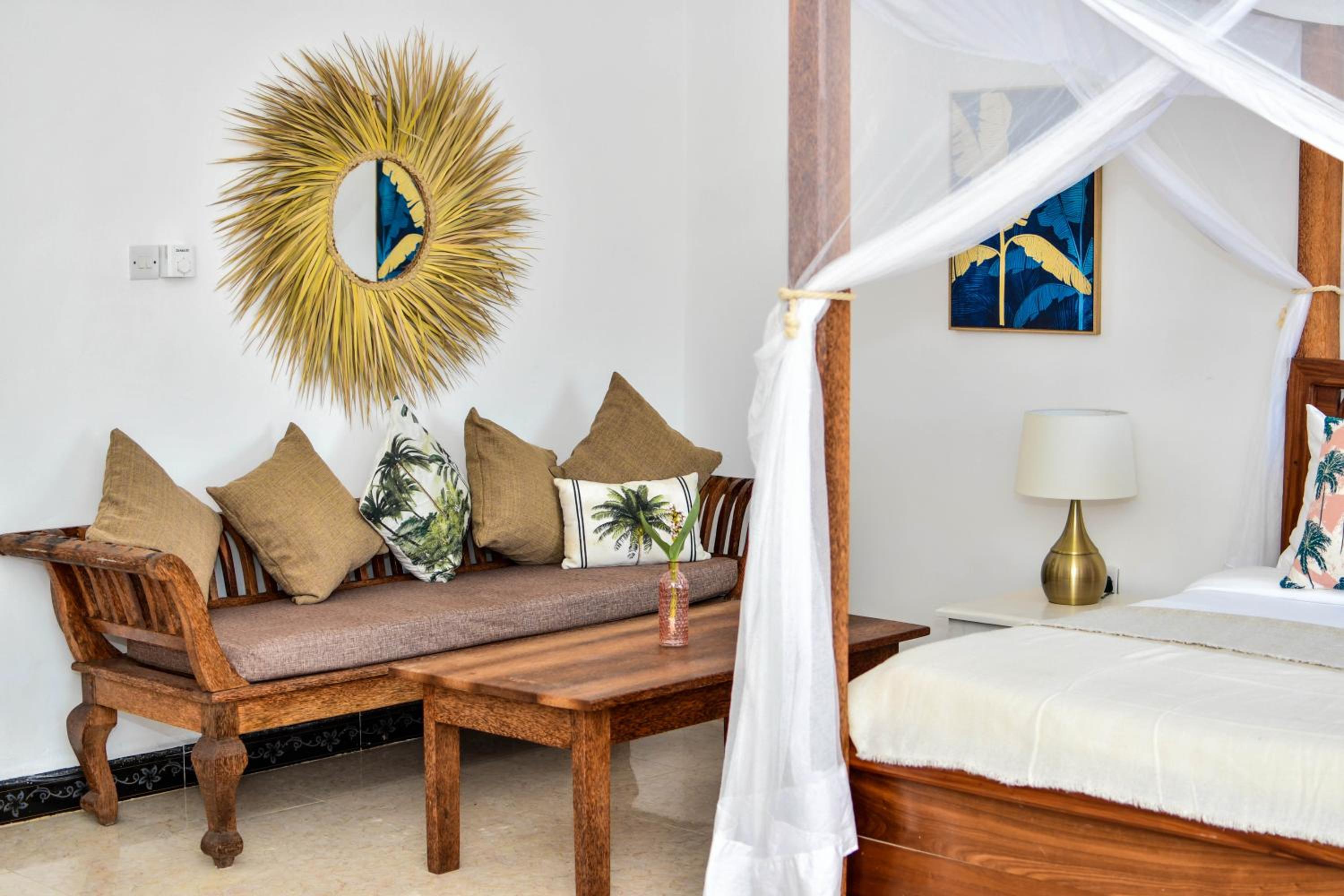 Deluxe Double Room with Balcony and Sea View