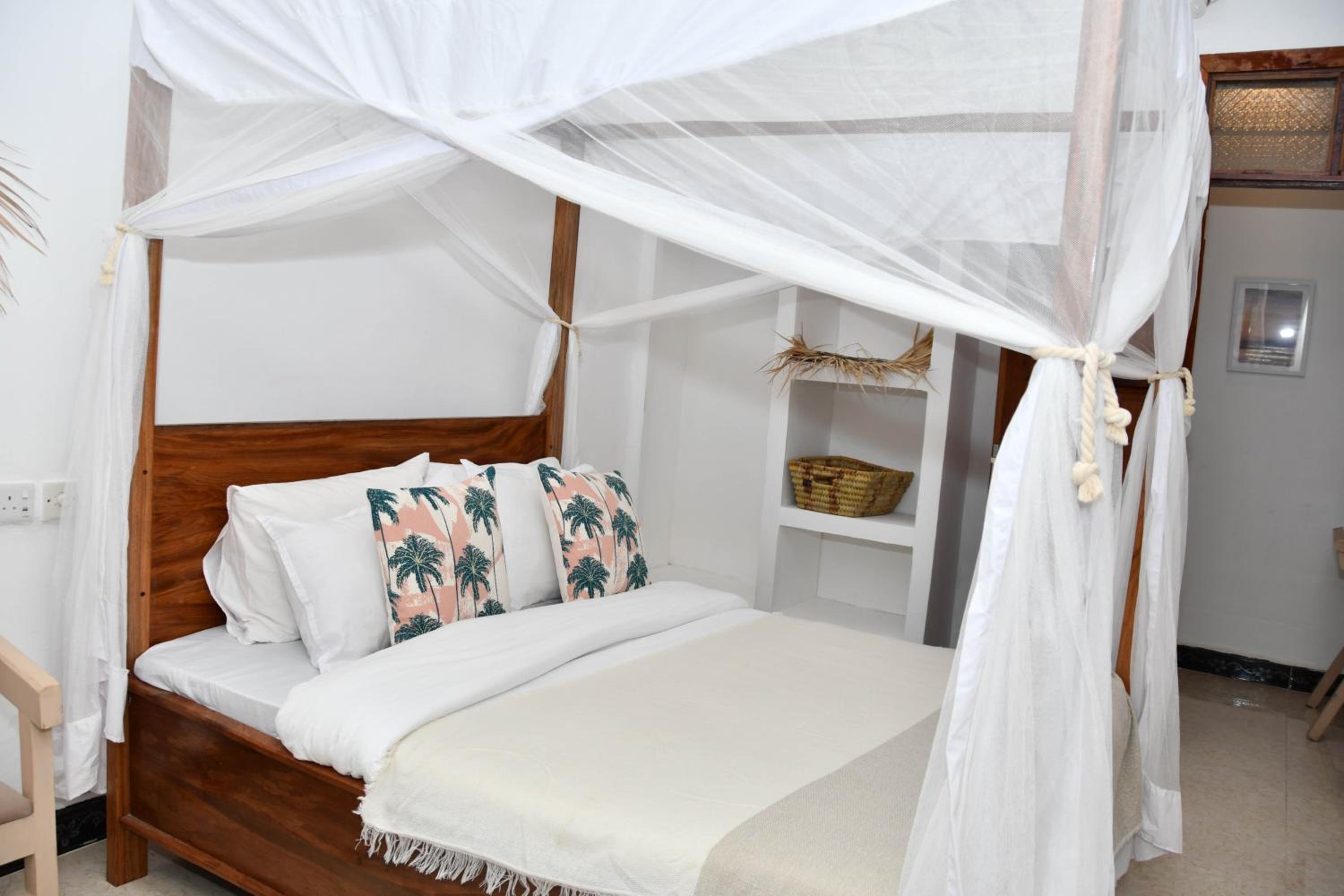 Deluxe Double Room with Balcony and Sea View