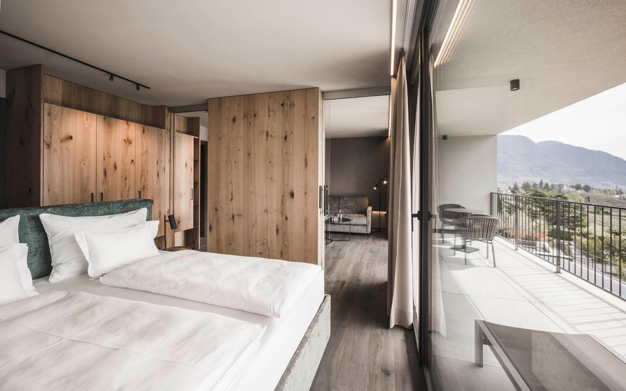 Superior Suite (Upper Floor) - Photo 1