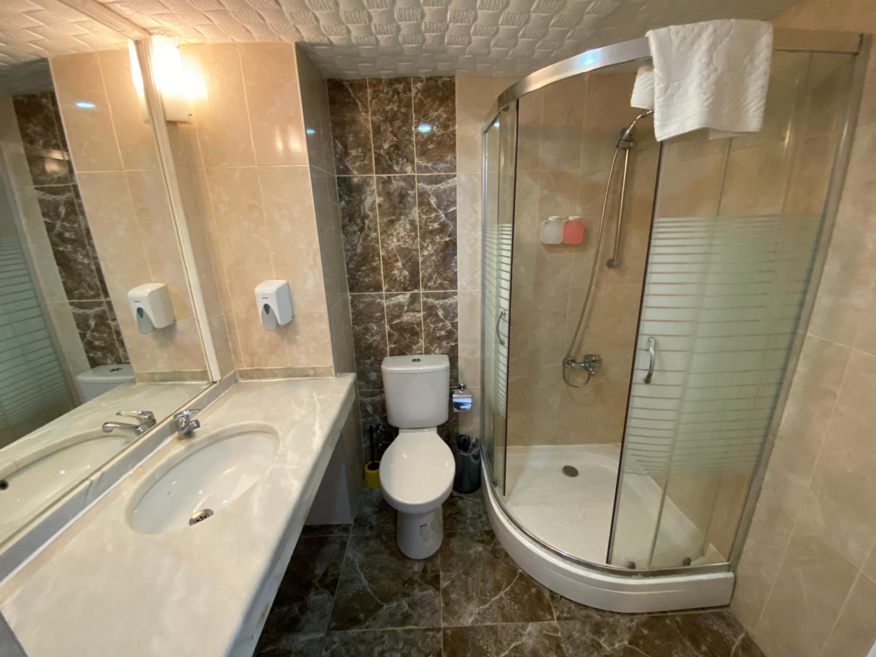 Double Room with Sea View - Photo 13