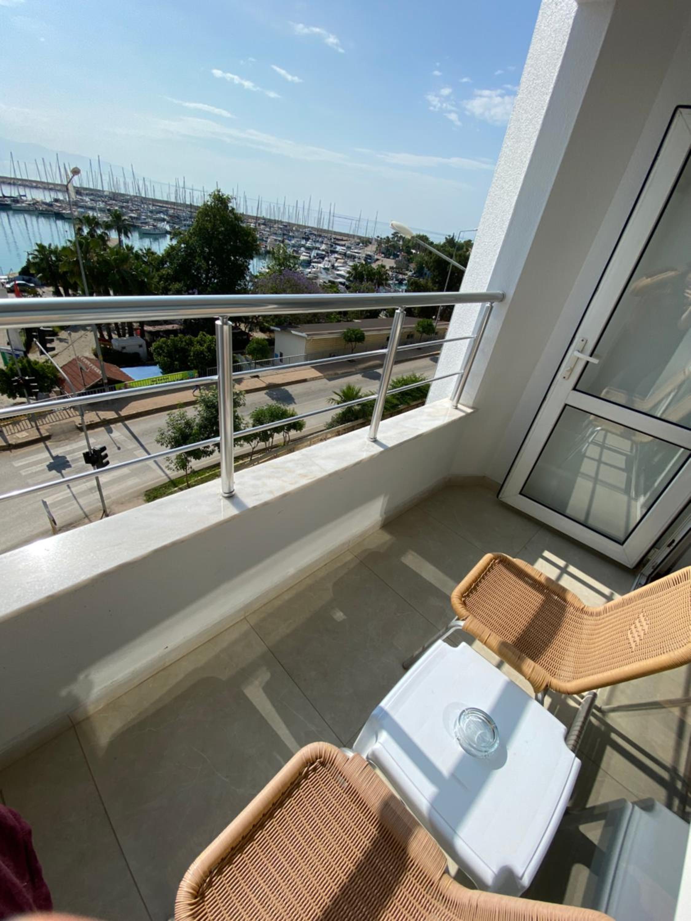 Double Room with Sea View - Photo 8