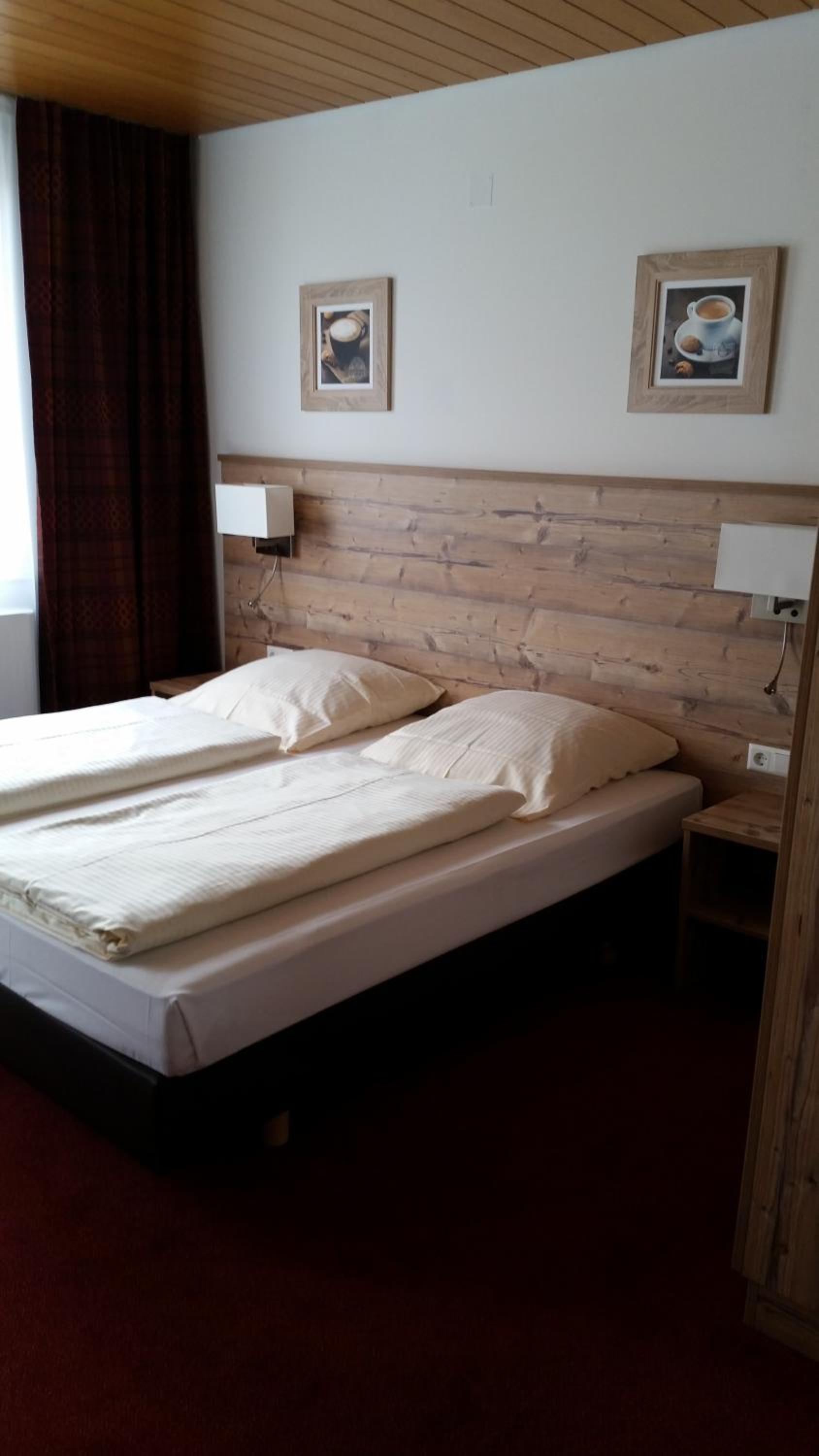 Double Room - Photo 3
