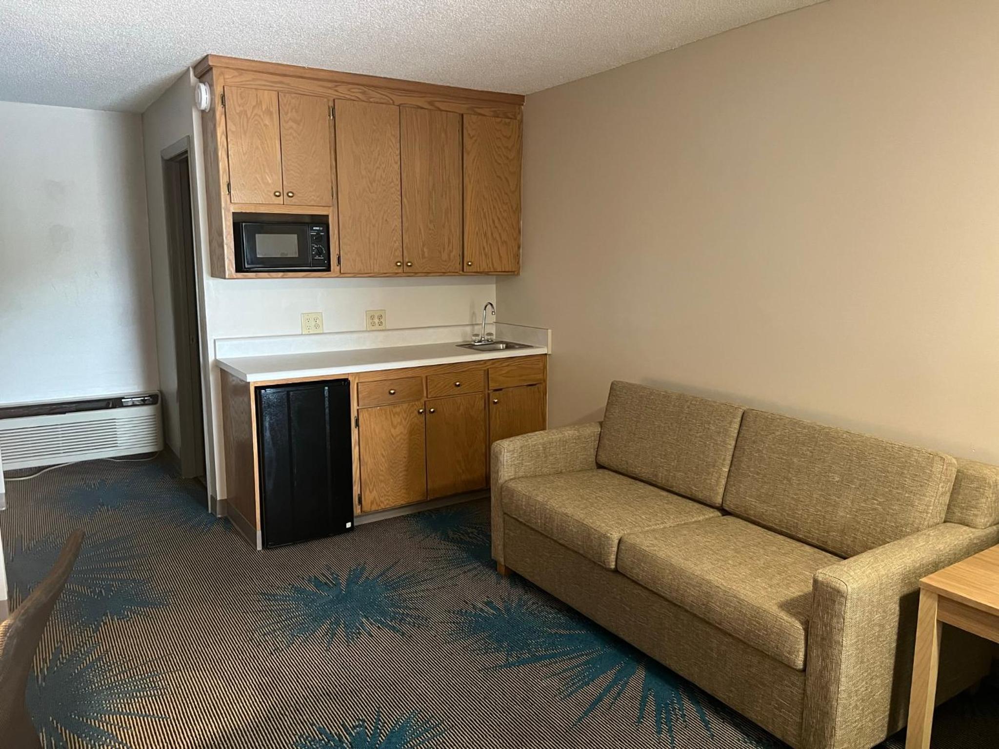 Studio Suite with Two Double Beds - Non-Smoking - Photo 5