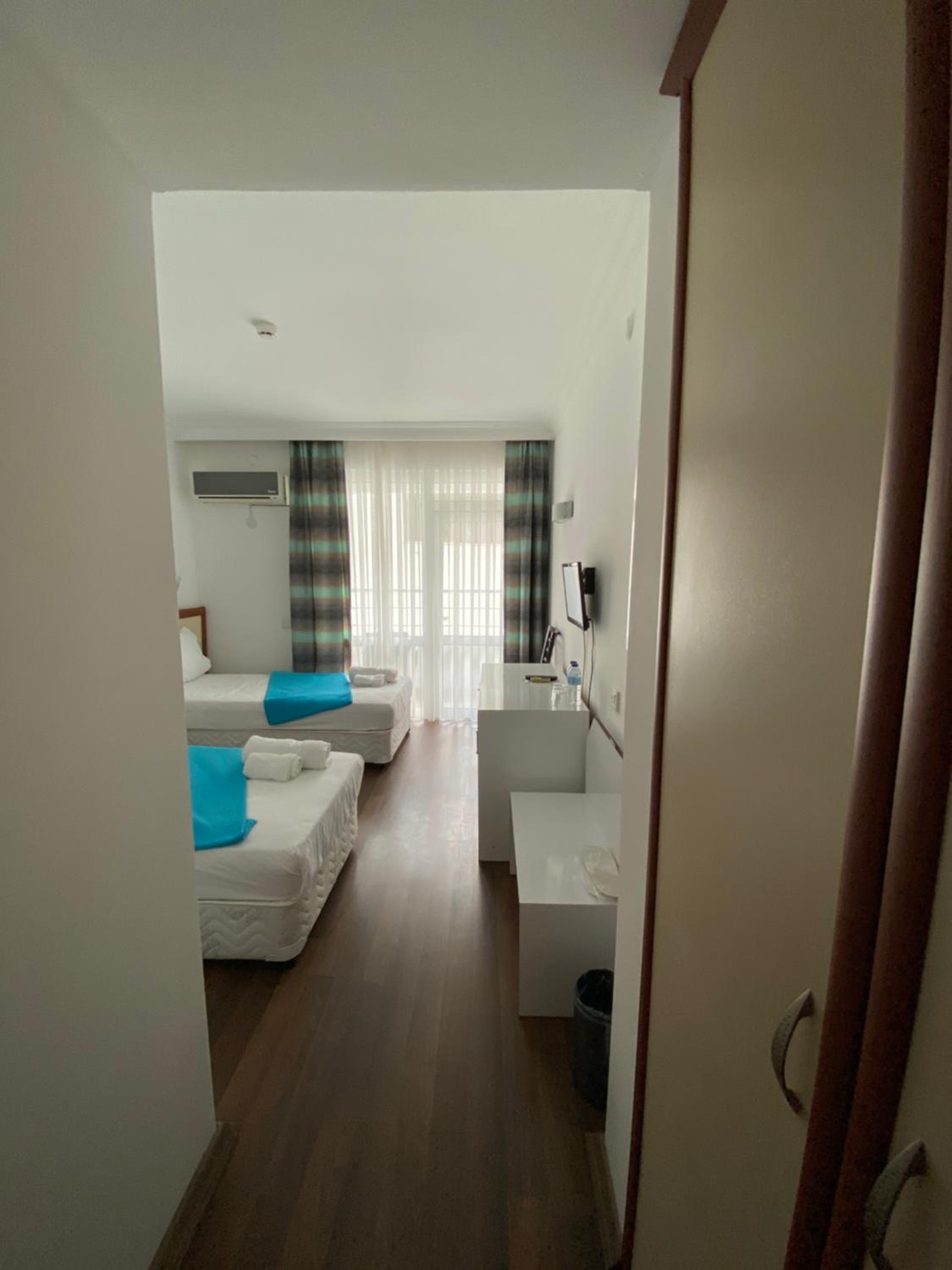 Double Room with Mountain View - Photo 10