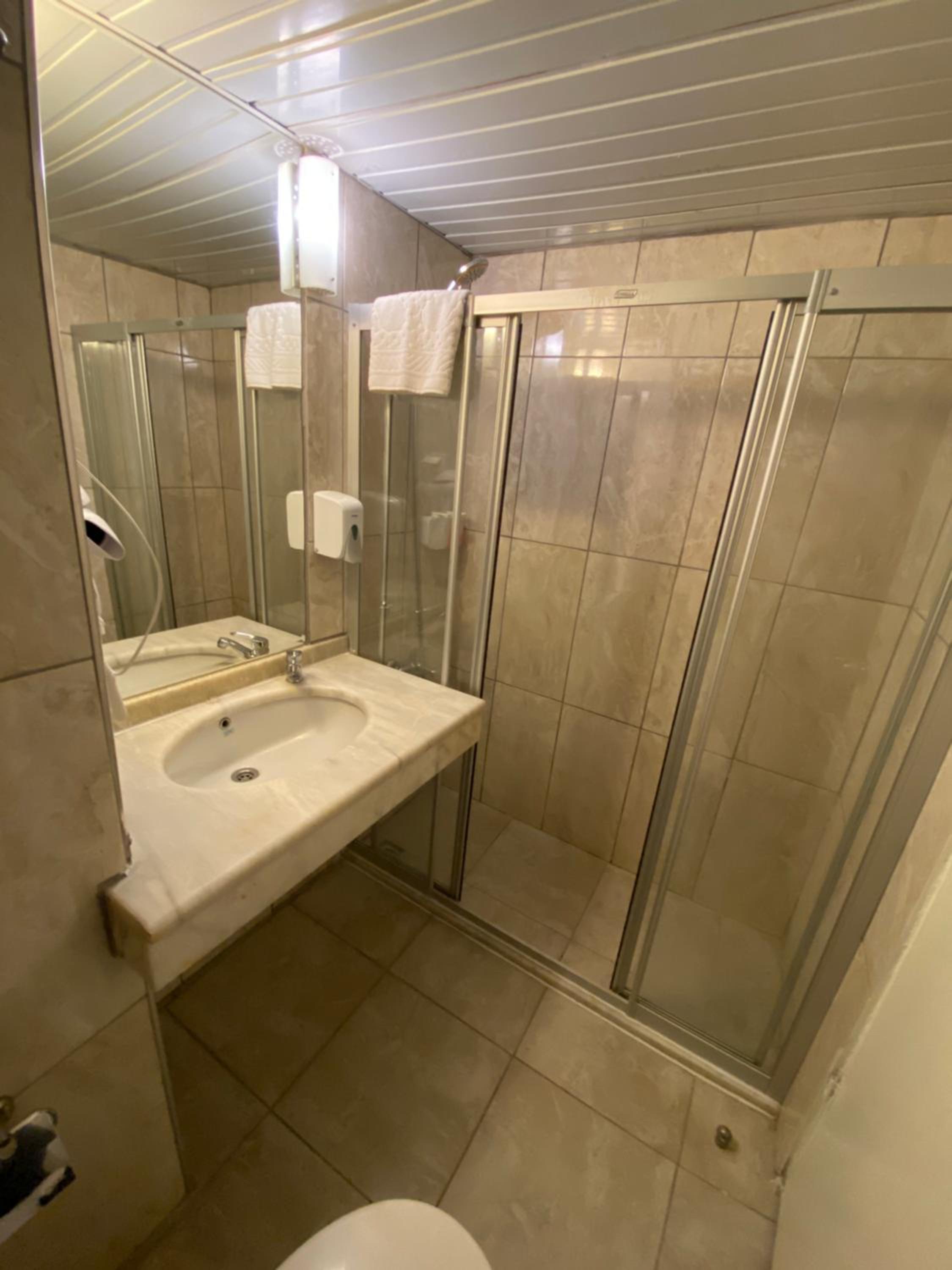 Double Room with Mountain View - Photo 4