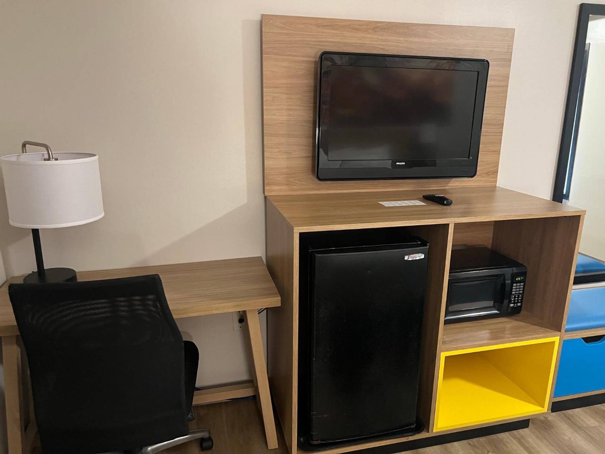 King Room - Disability Access/Non-Smoking - Photo 6