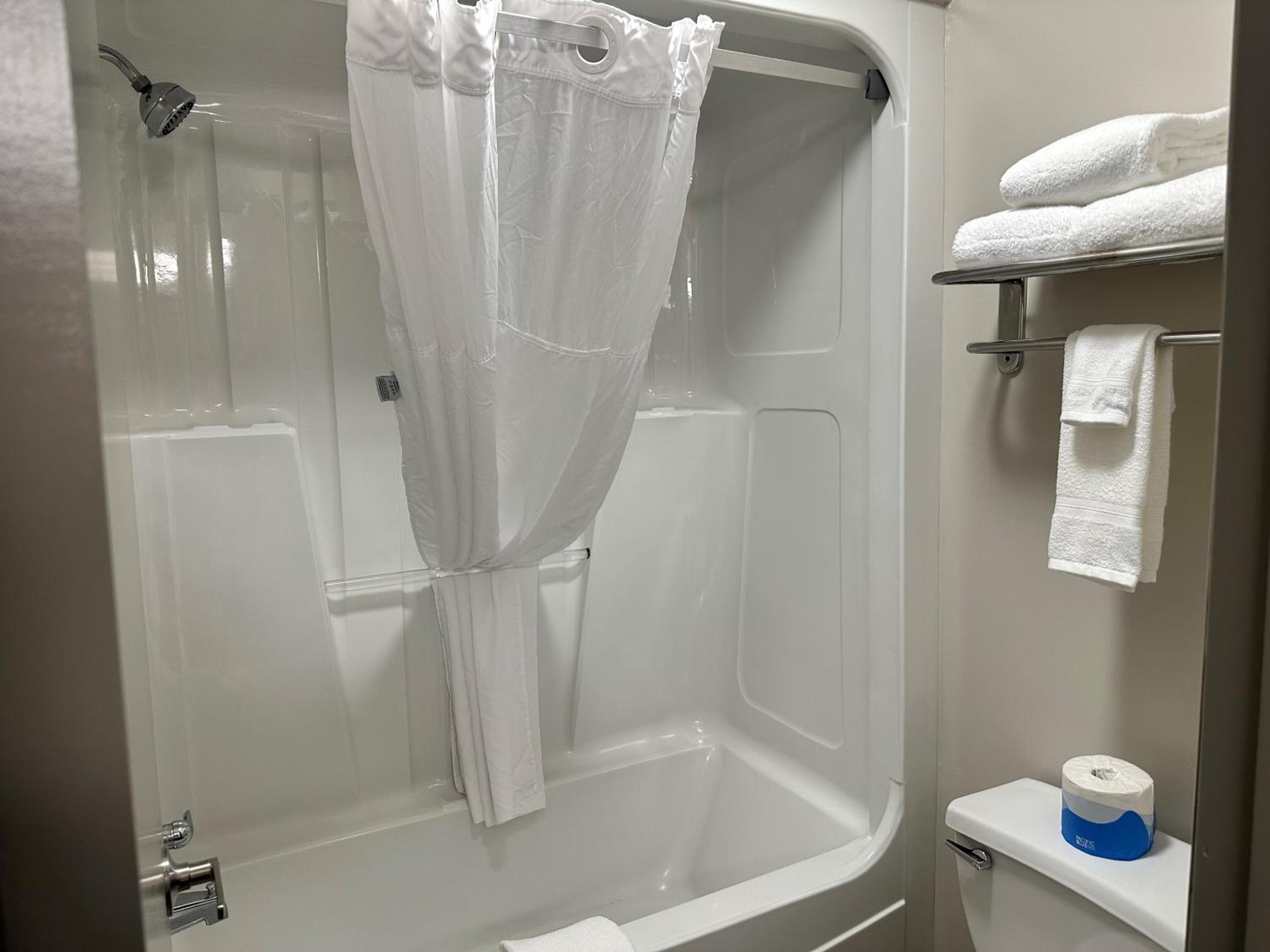 Double Room with Two Double Beds - Non-Smoking - Photo 8