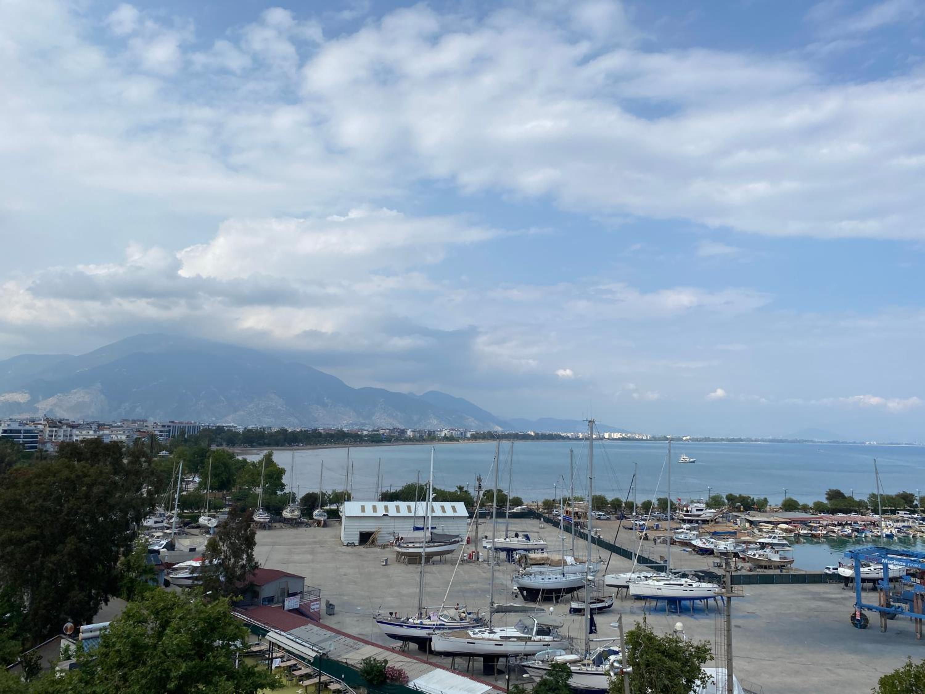 Deluxe Double Room with Sea View - Photo 9