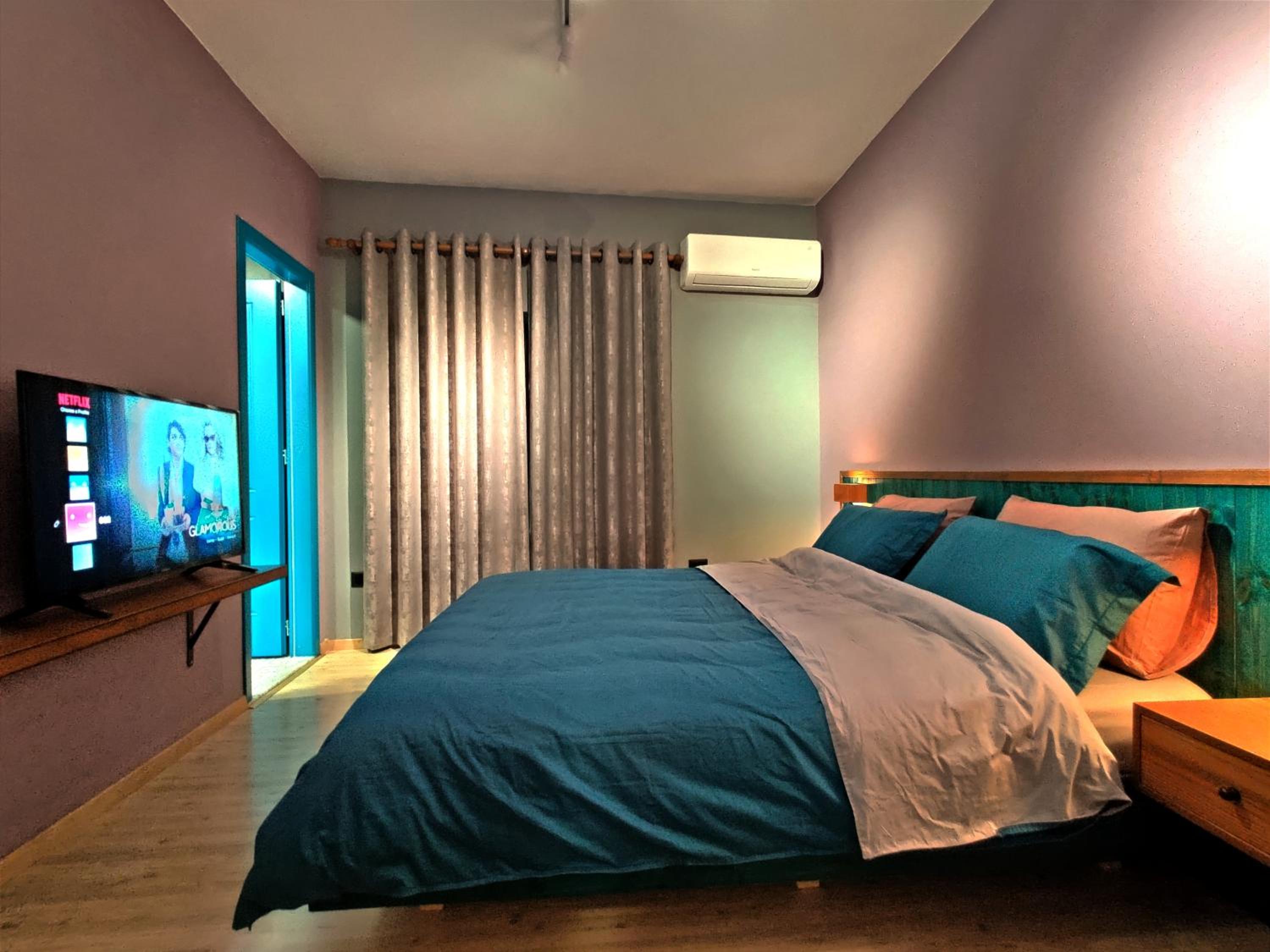 Standard King Room photo 3