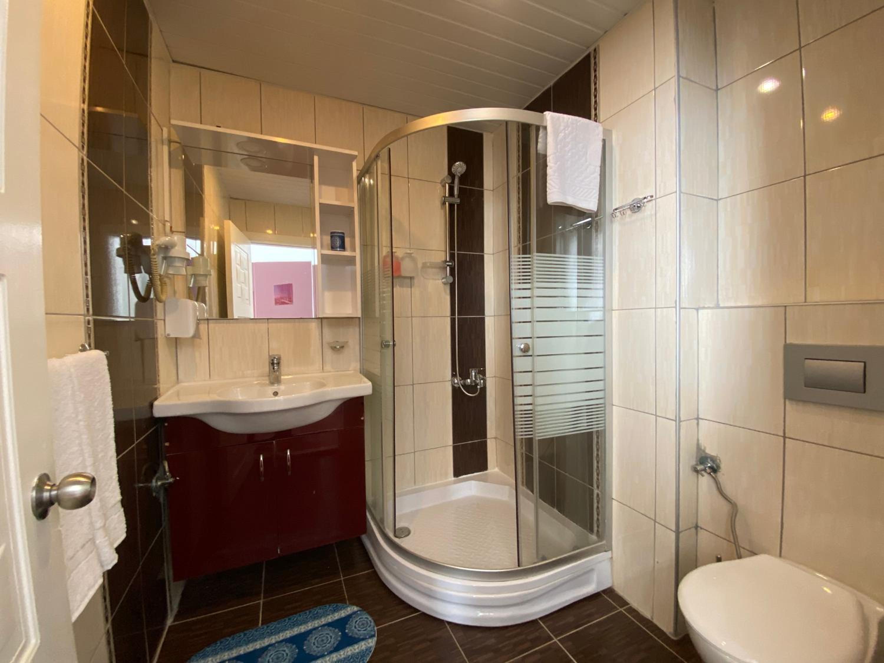 Suite with Sea View - Photo 8