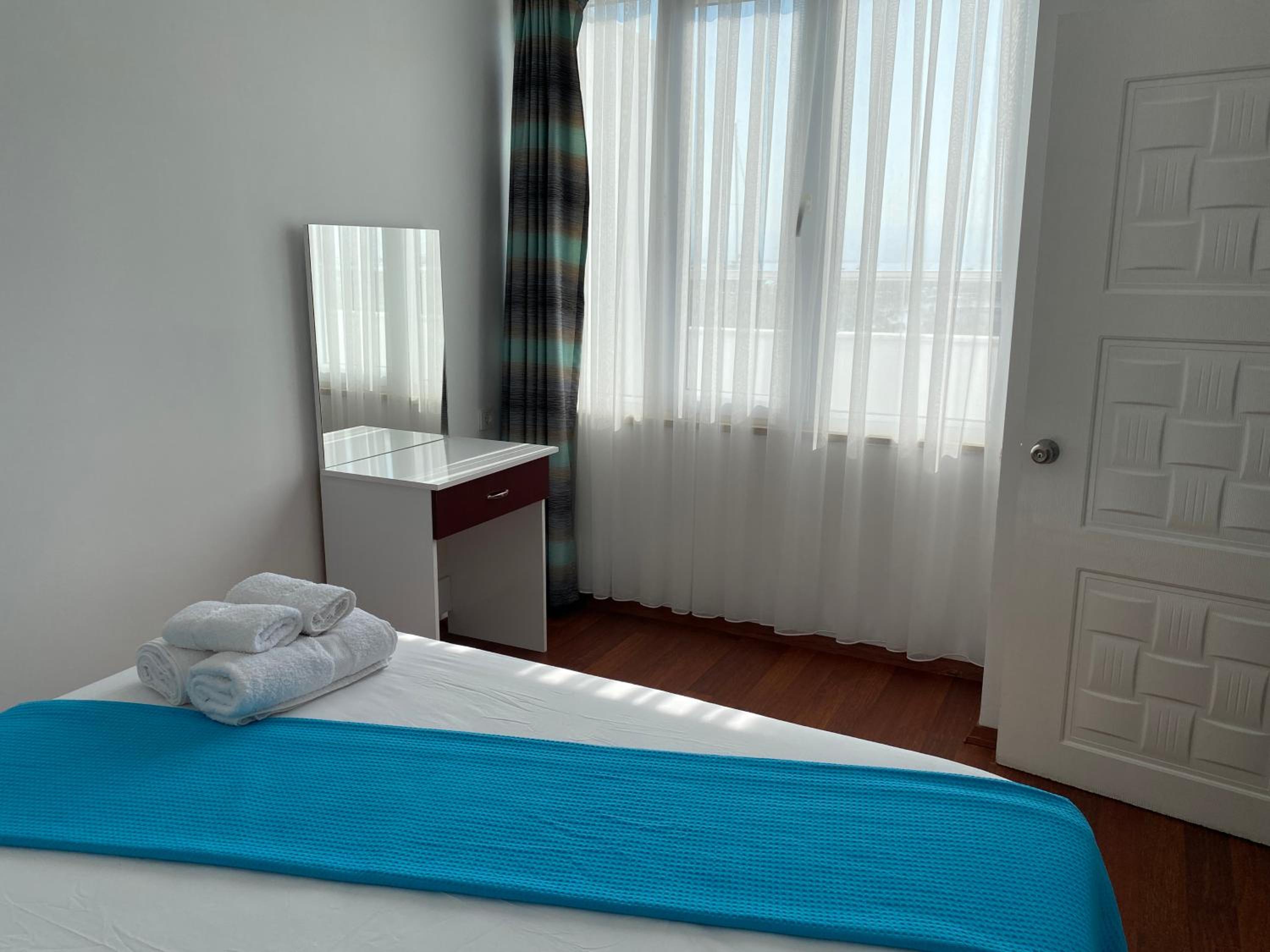 Suite with Sea View - Photo 10