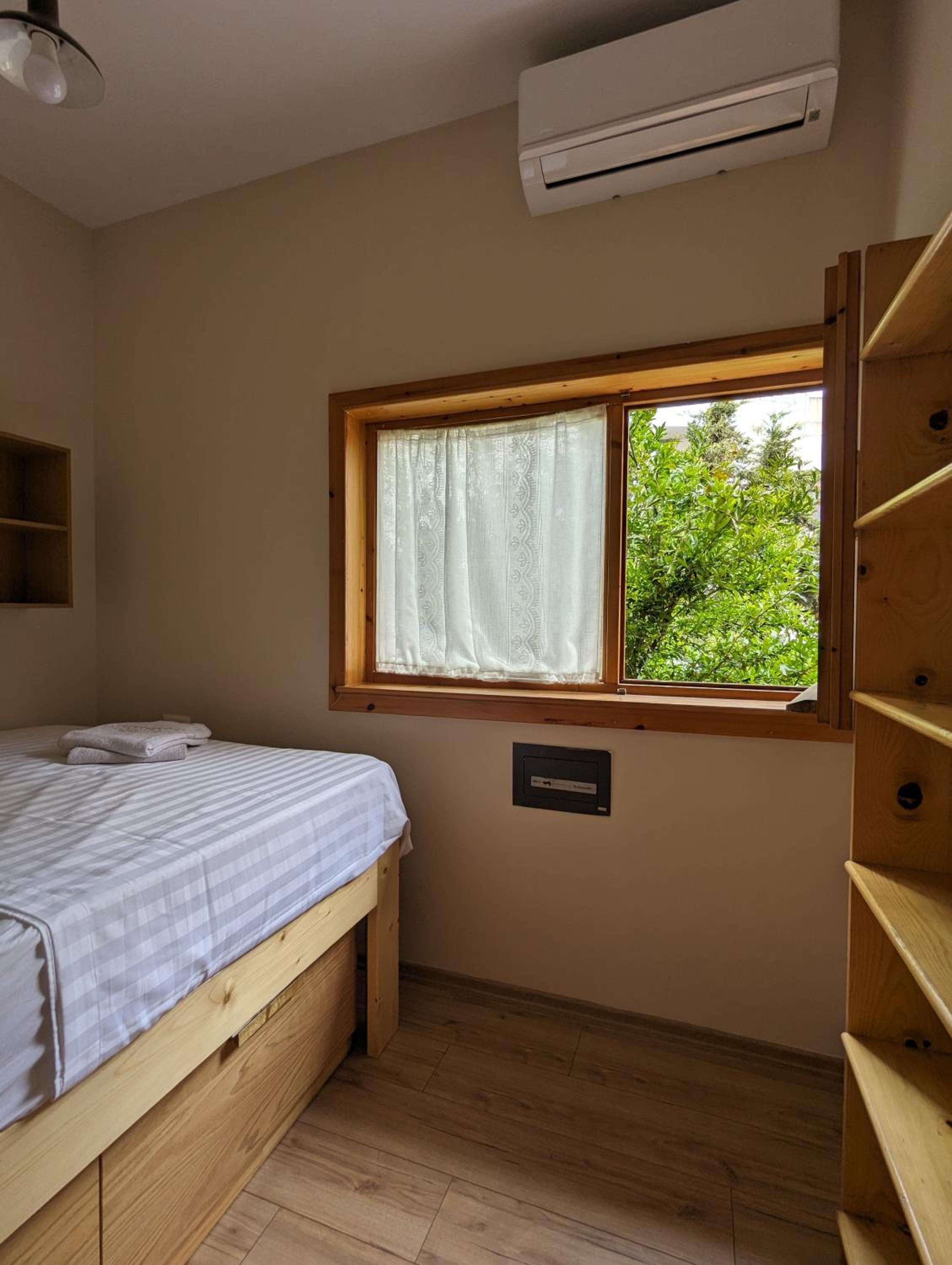 Double Room With Shared Bathroom photo 1