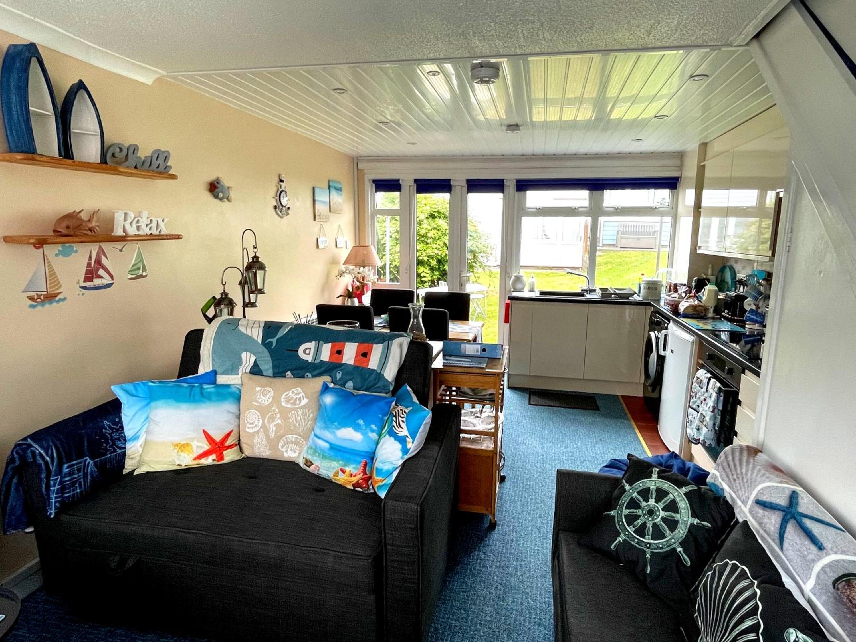 Two-Bedroom House photo 2