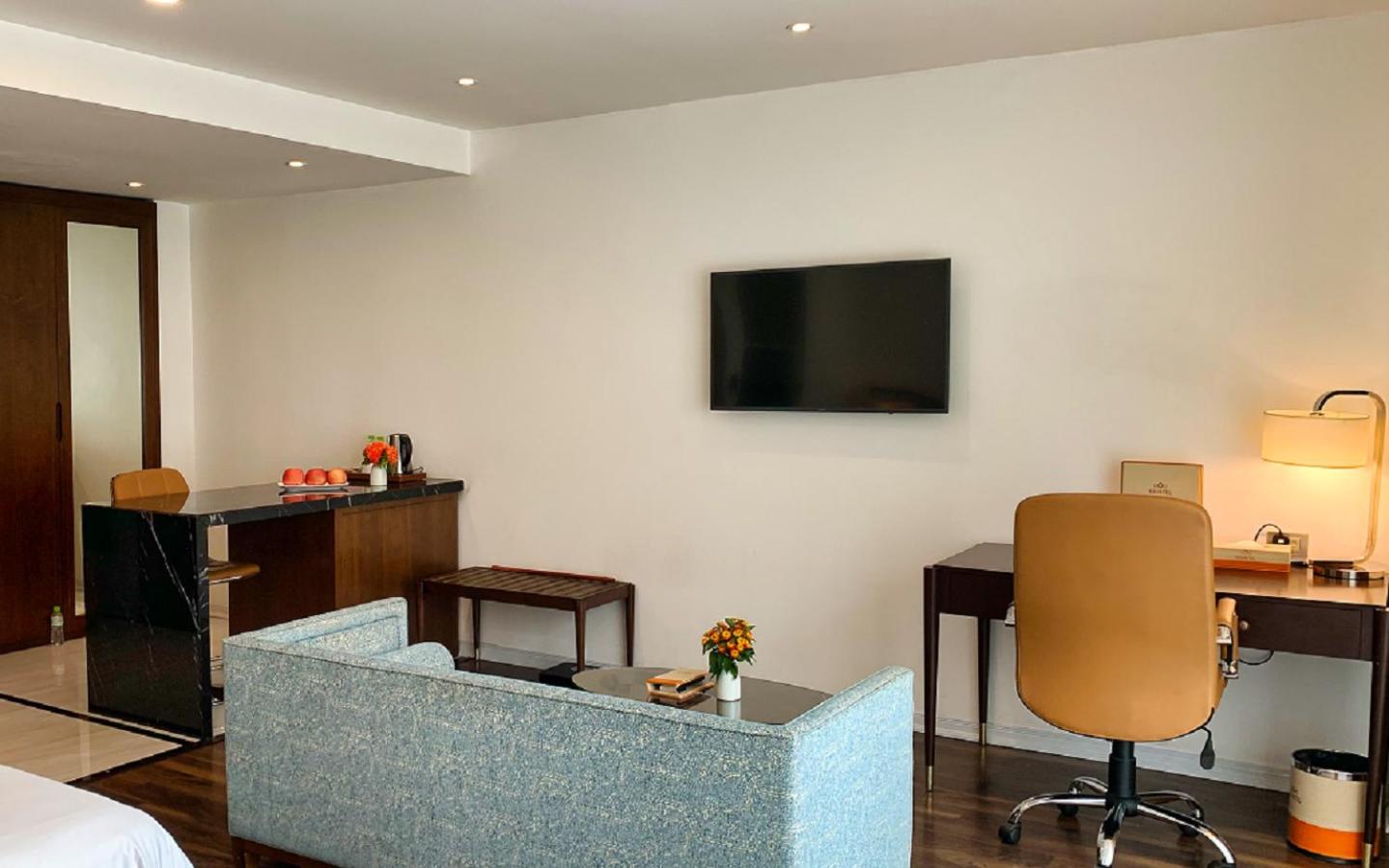 Twin Room with City View photo 2