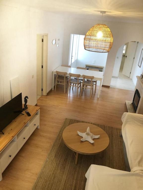 Four-Bedroom House photo 3