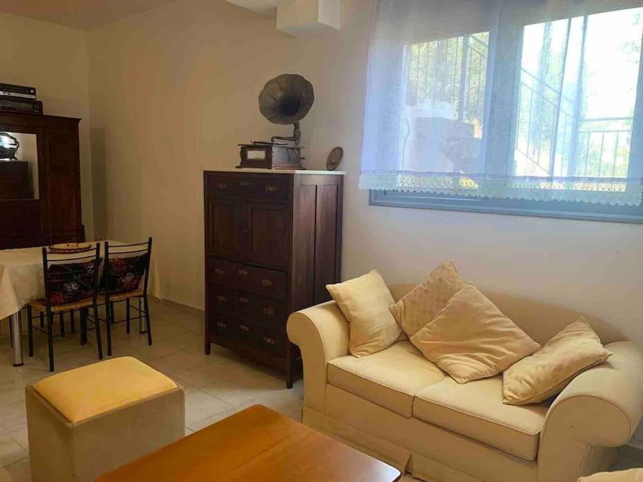 Four-Bedroom House photo 2