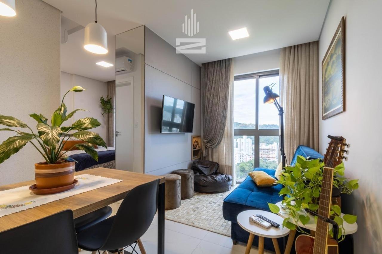 Apartment with Mountain View photo 3