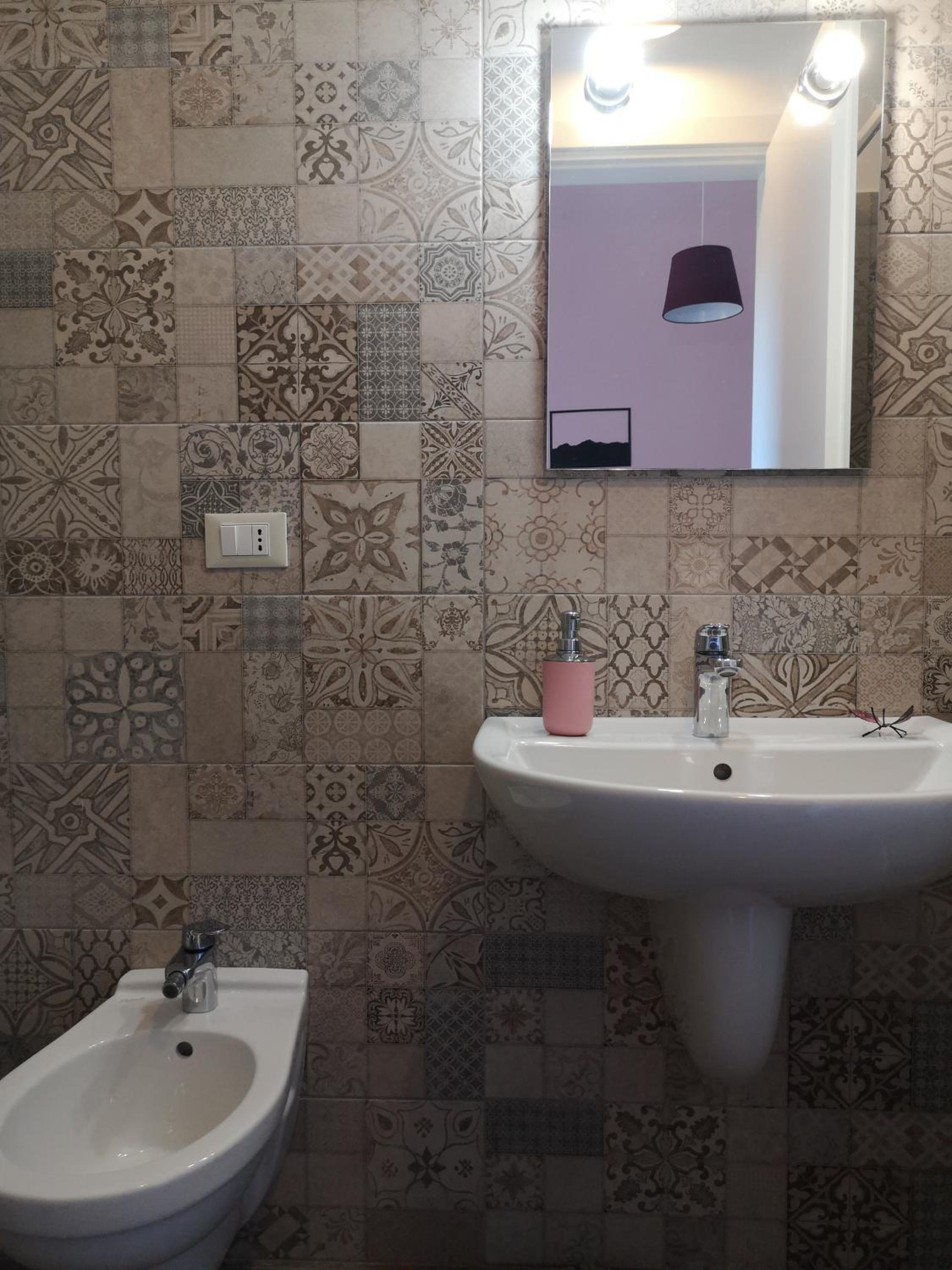 Double Room with Private Bathroom - Photo 3