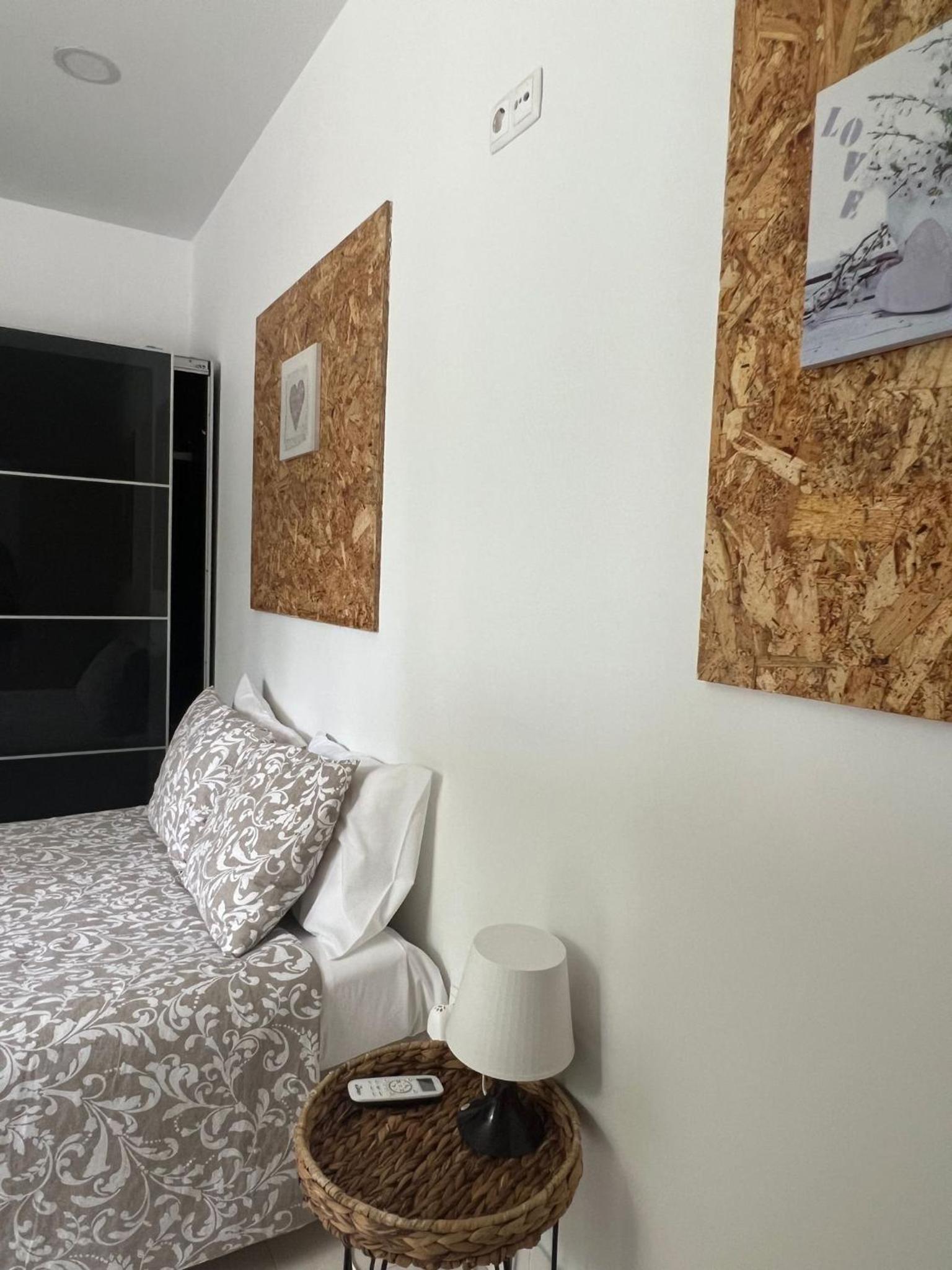 Double Room with Private Bathroom photo 1