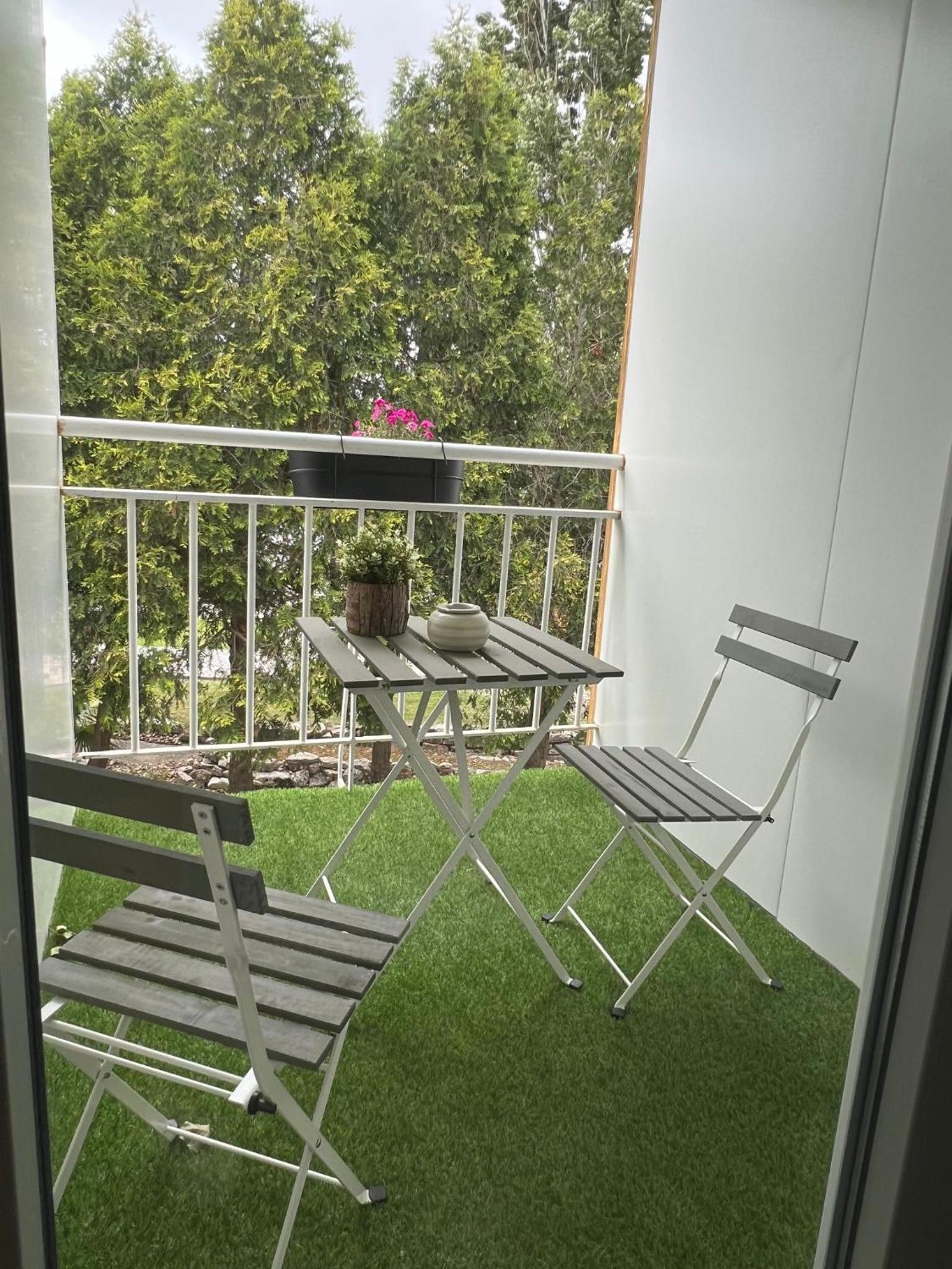 Deluxe Double Room with Balcony photo 2