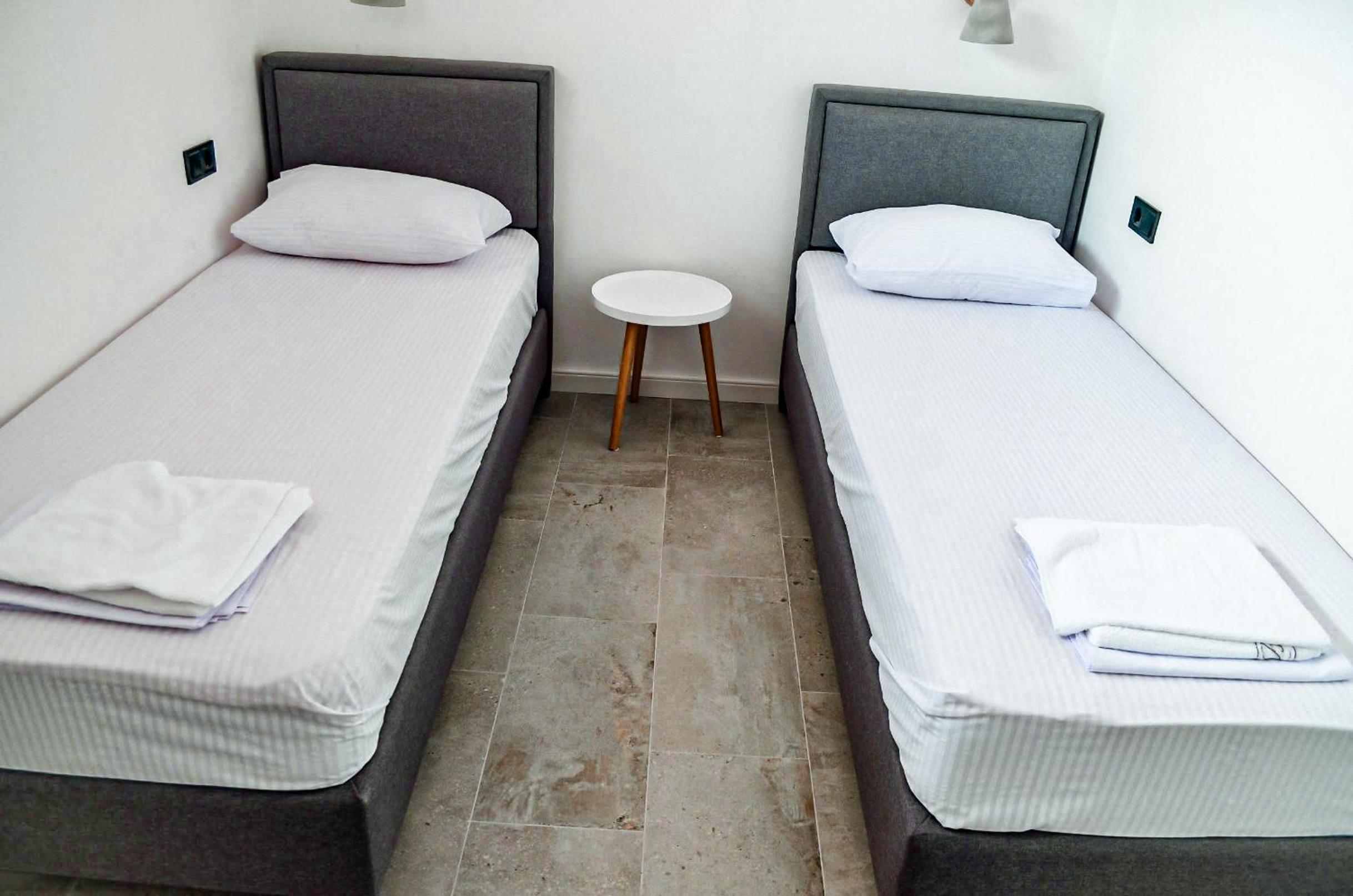 Mixed Dormitory Room