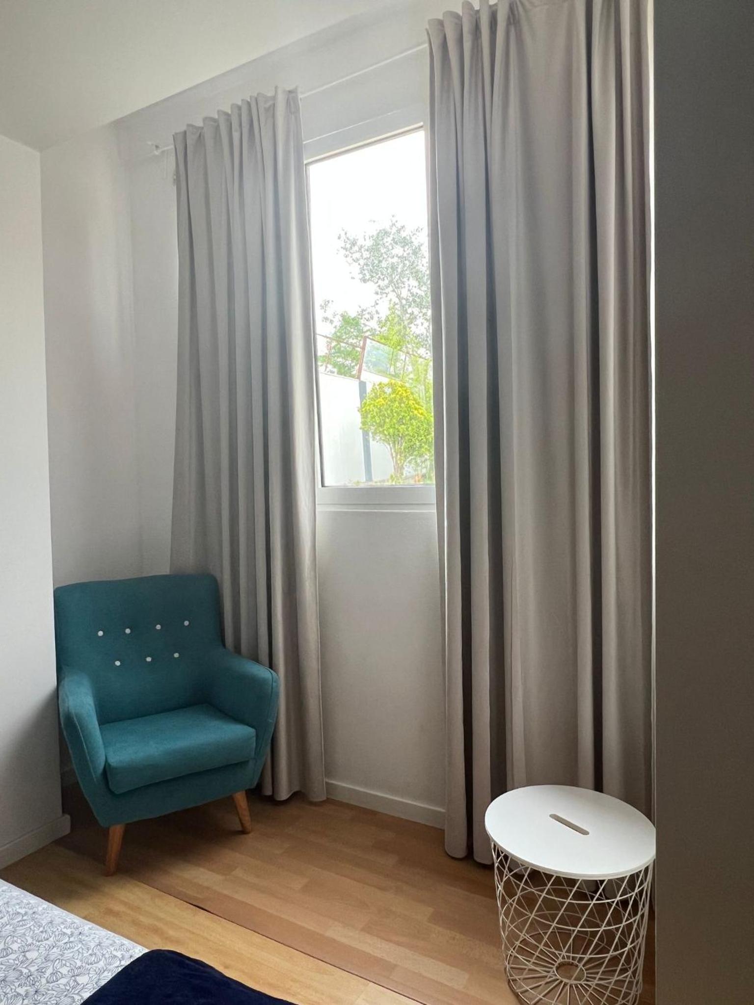 Quadruple Room with Private Bathroom photo 3