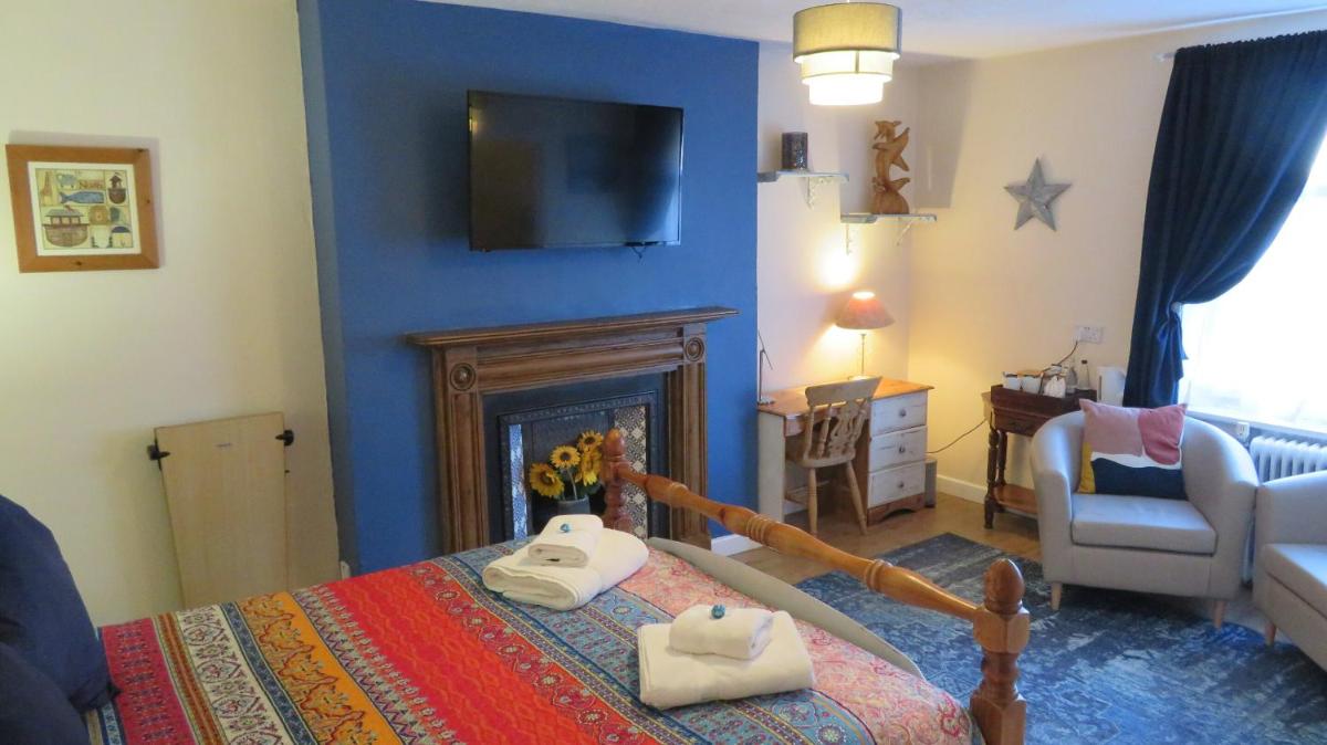 Deluxe King Room photo 1